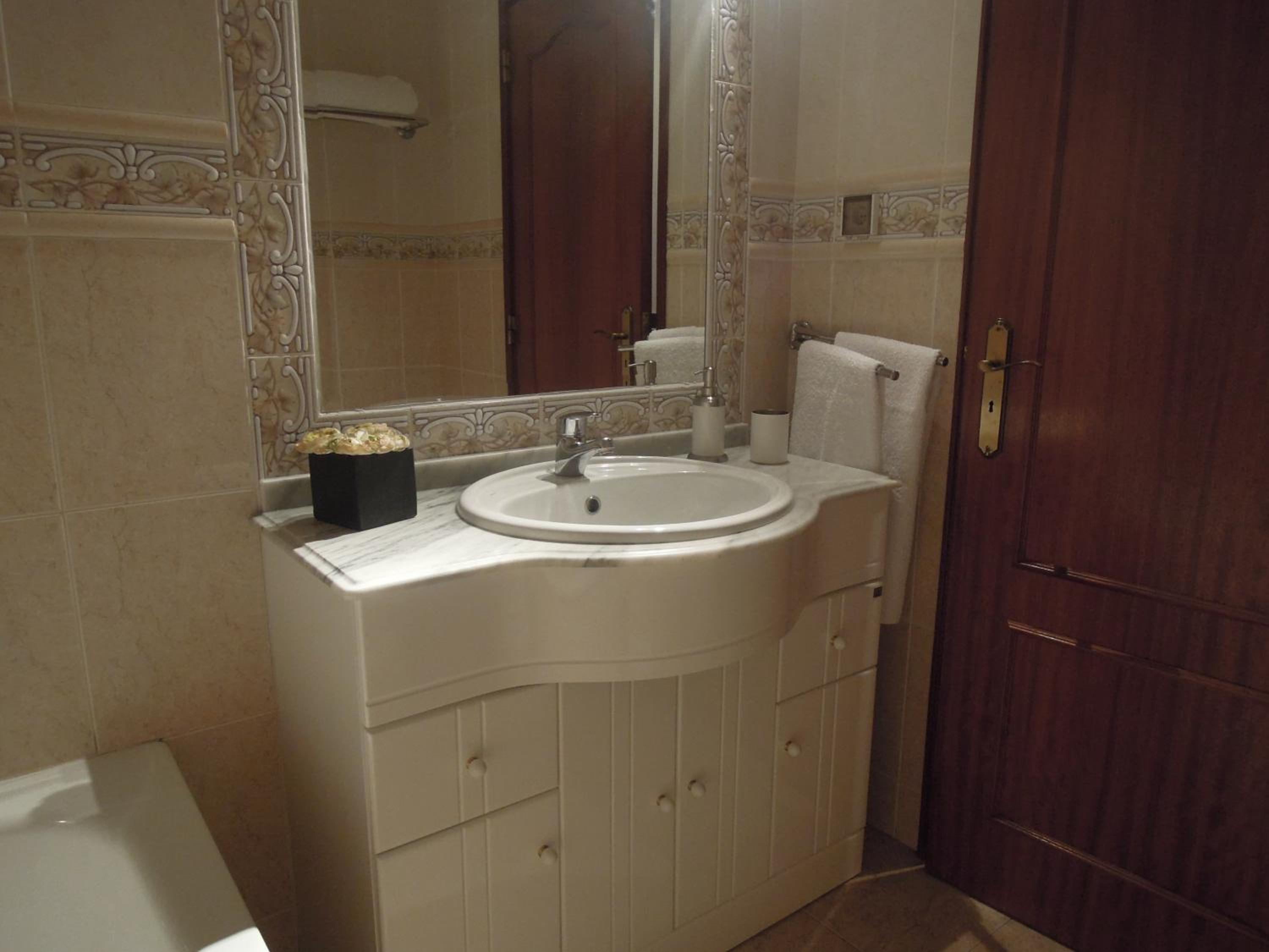 Two-Bedroom Apartment - Photo 20