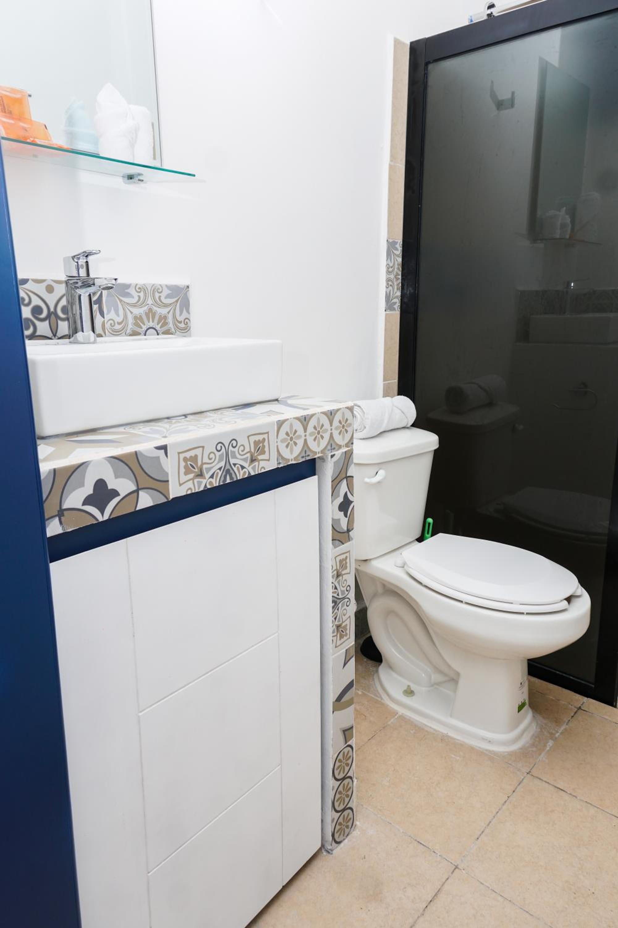 Double Room - Photo 18