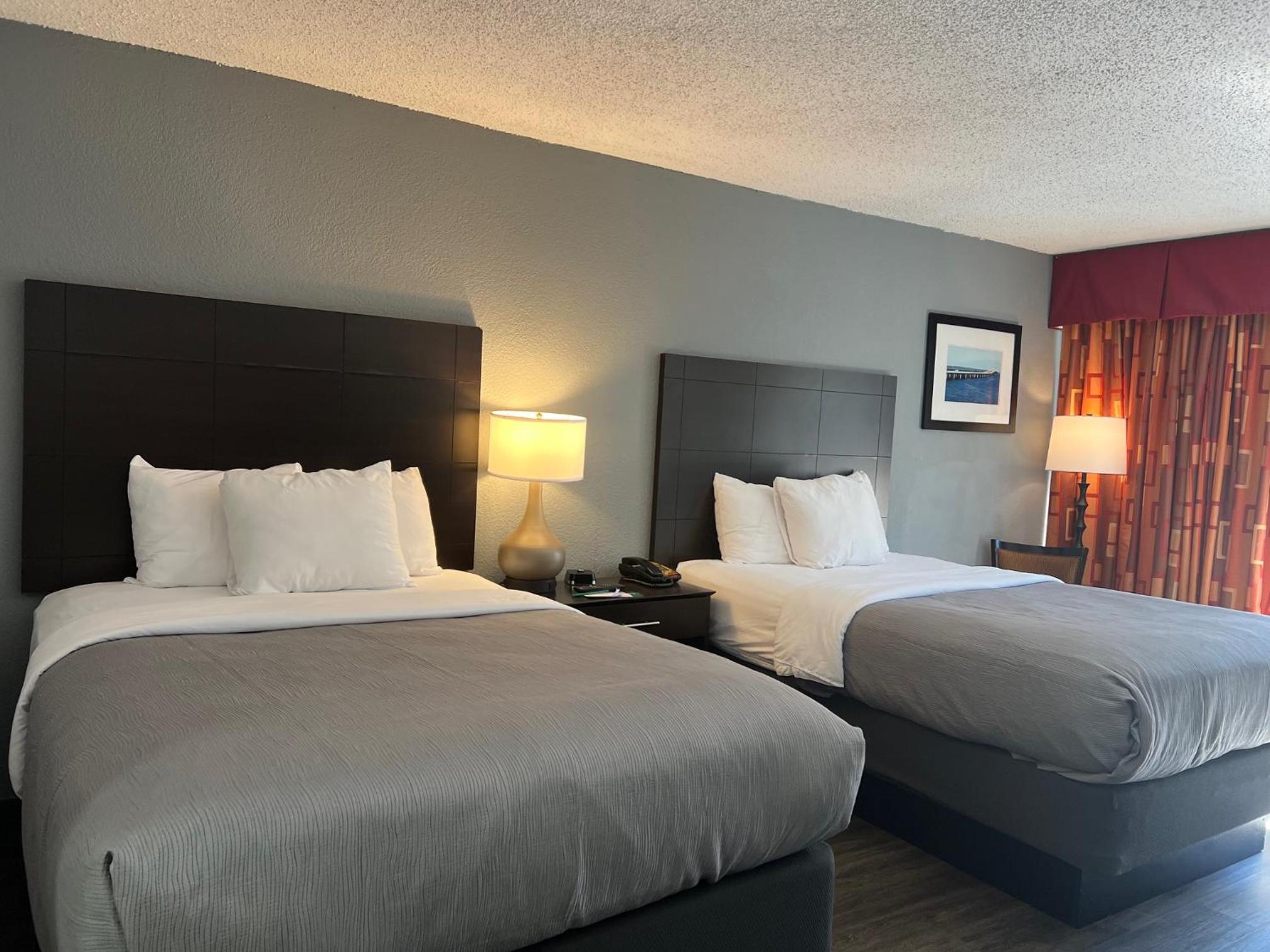 Double Suite with Two Double Beds - Non Smoking