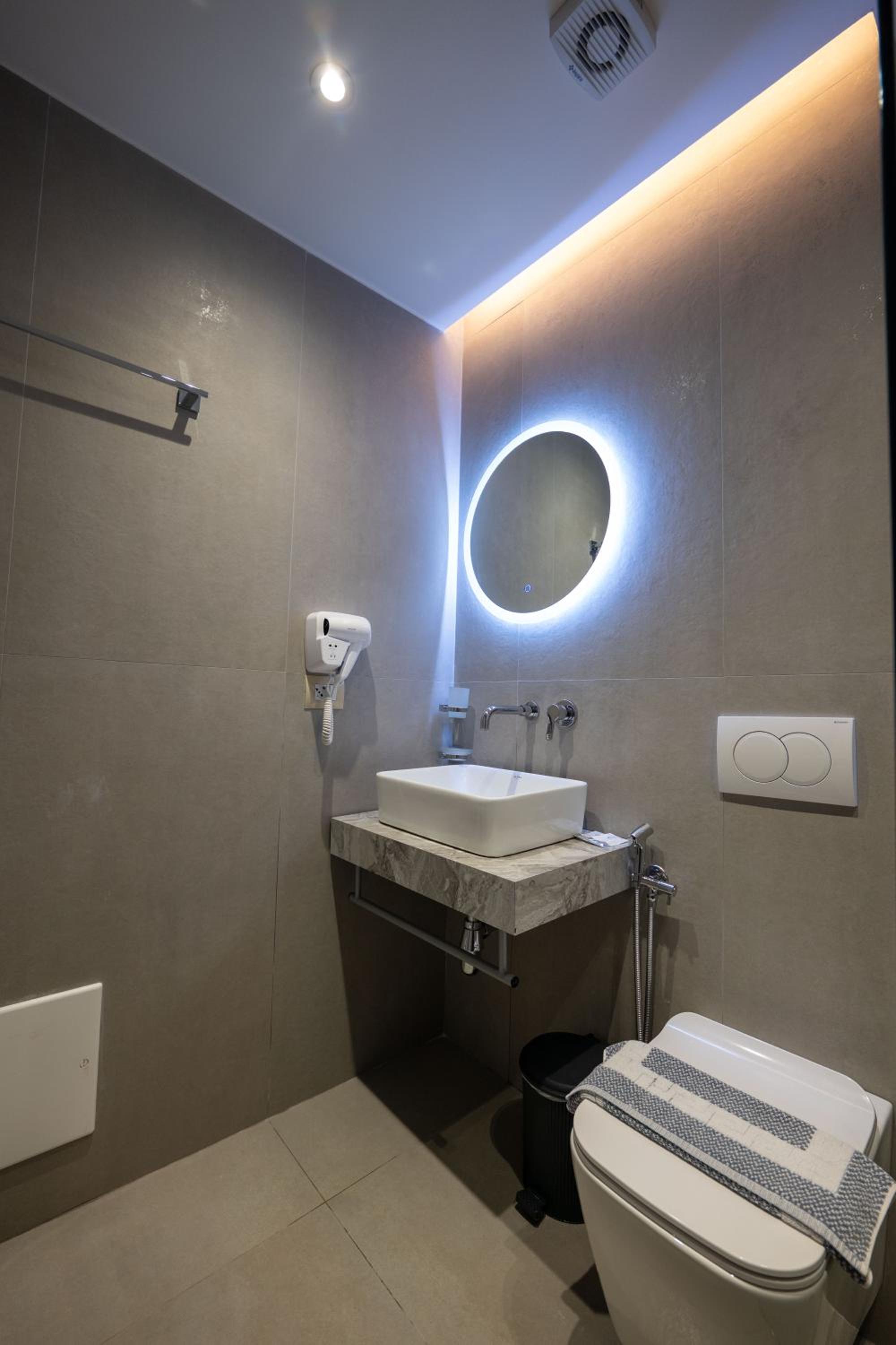 Deluxe Triple Room photo 3