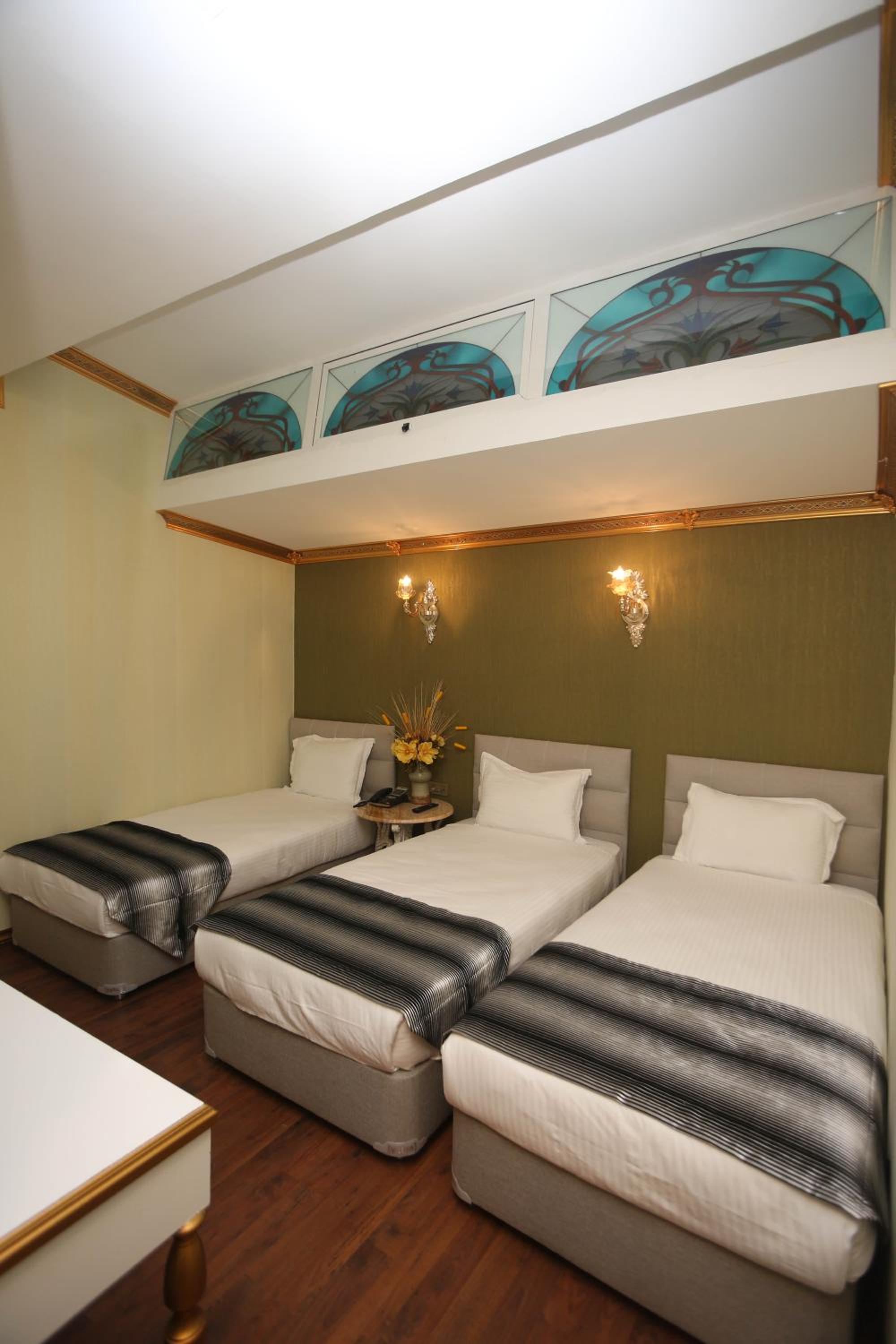 Luxury Triple Room photo 1