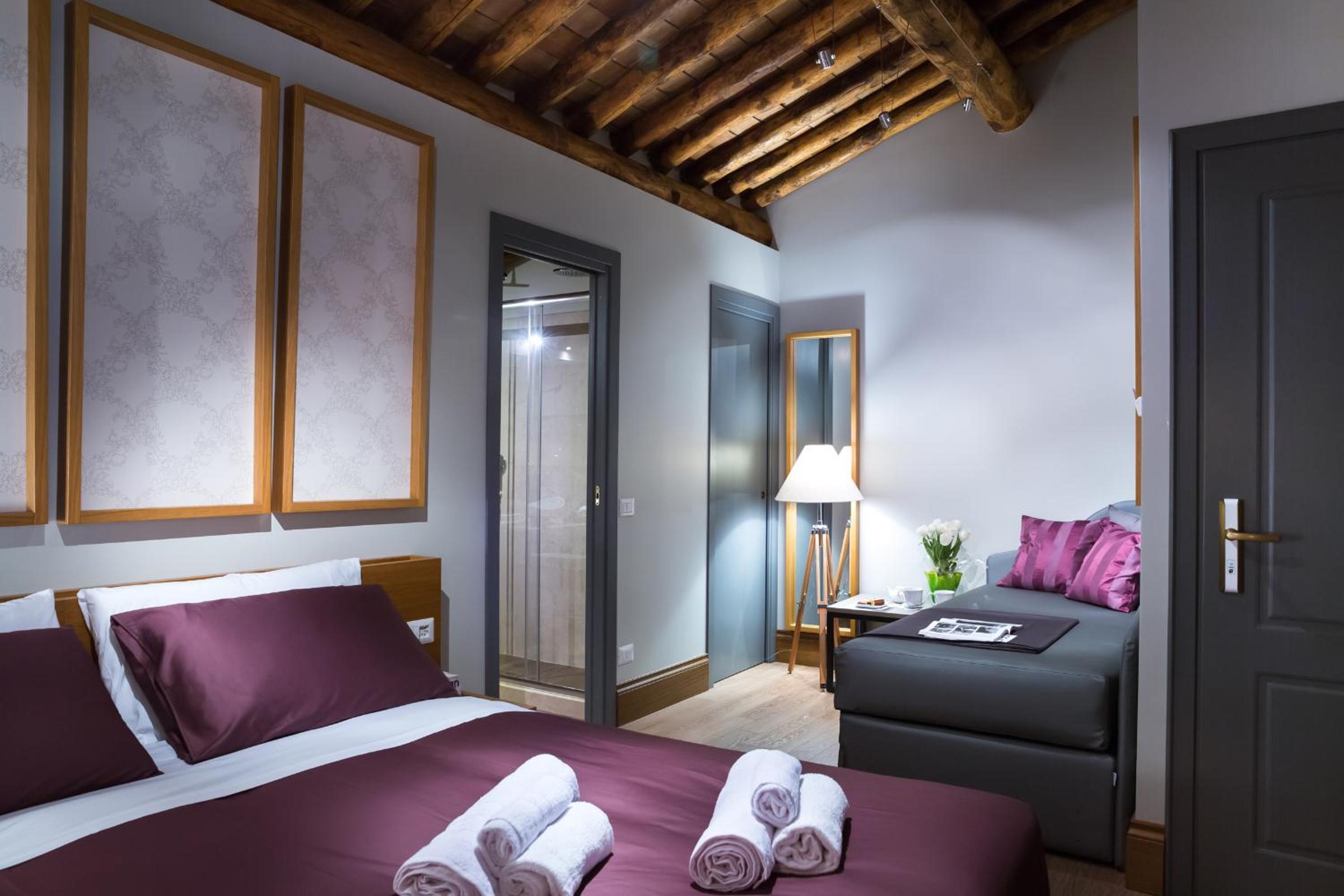 Queen Room with Spa Bath photo 1