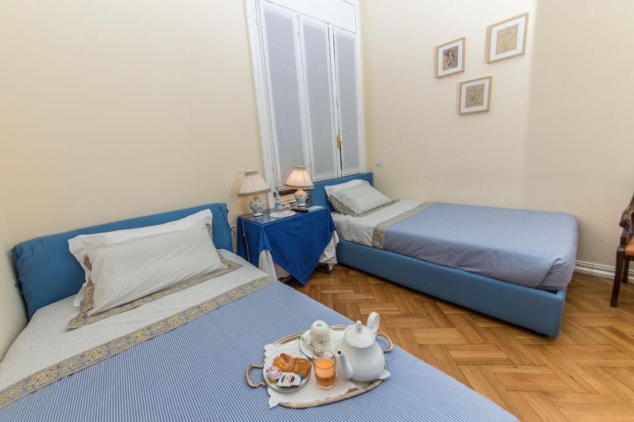 Twin Room with Private External Bathroom