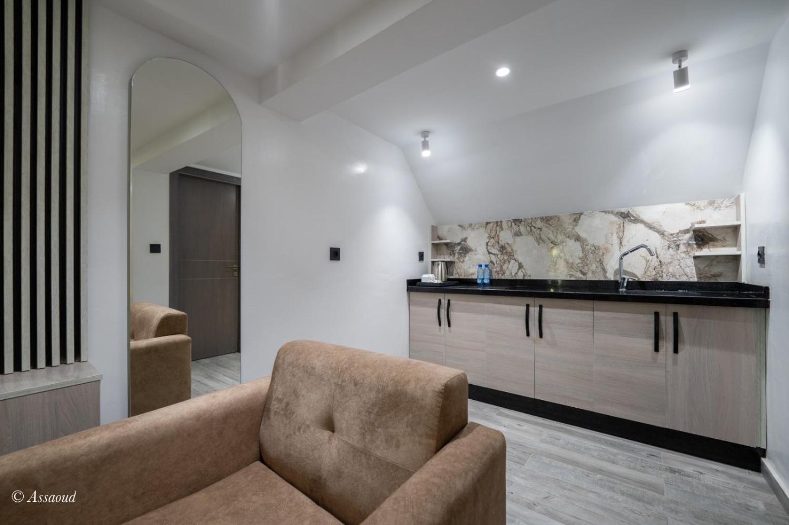 Suite with Mountain View