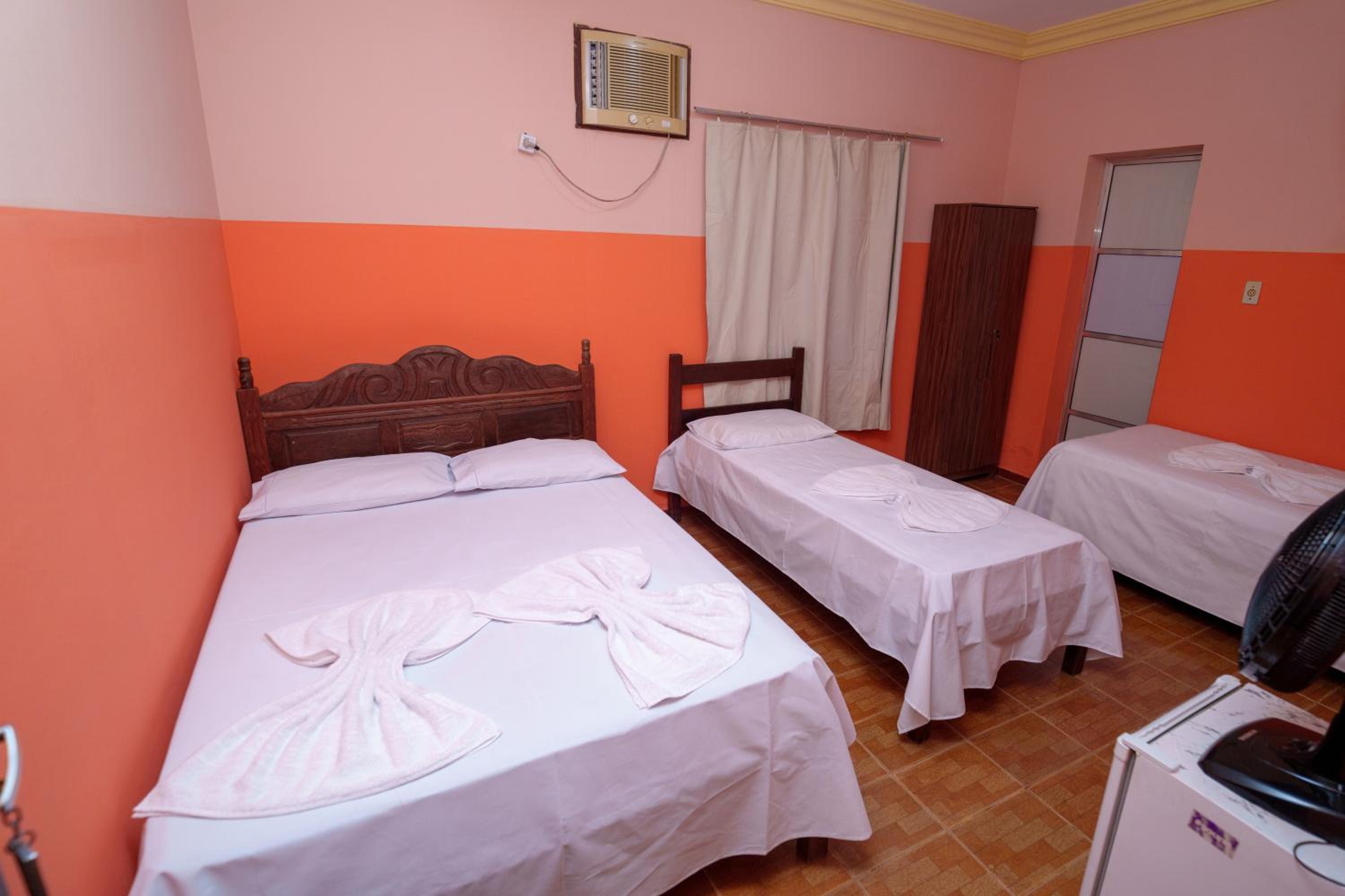 Quadruple Room - Photo 1