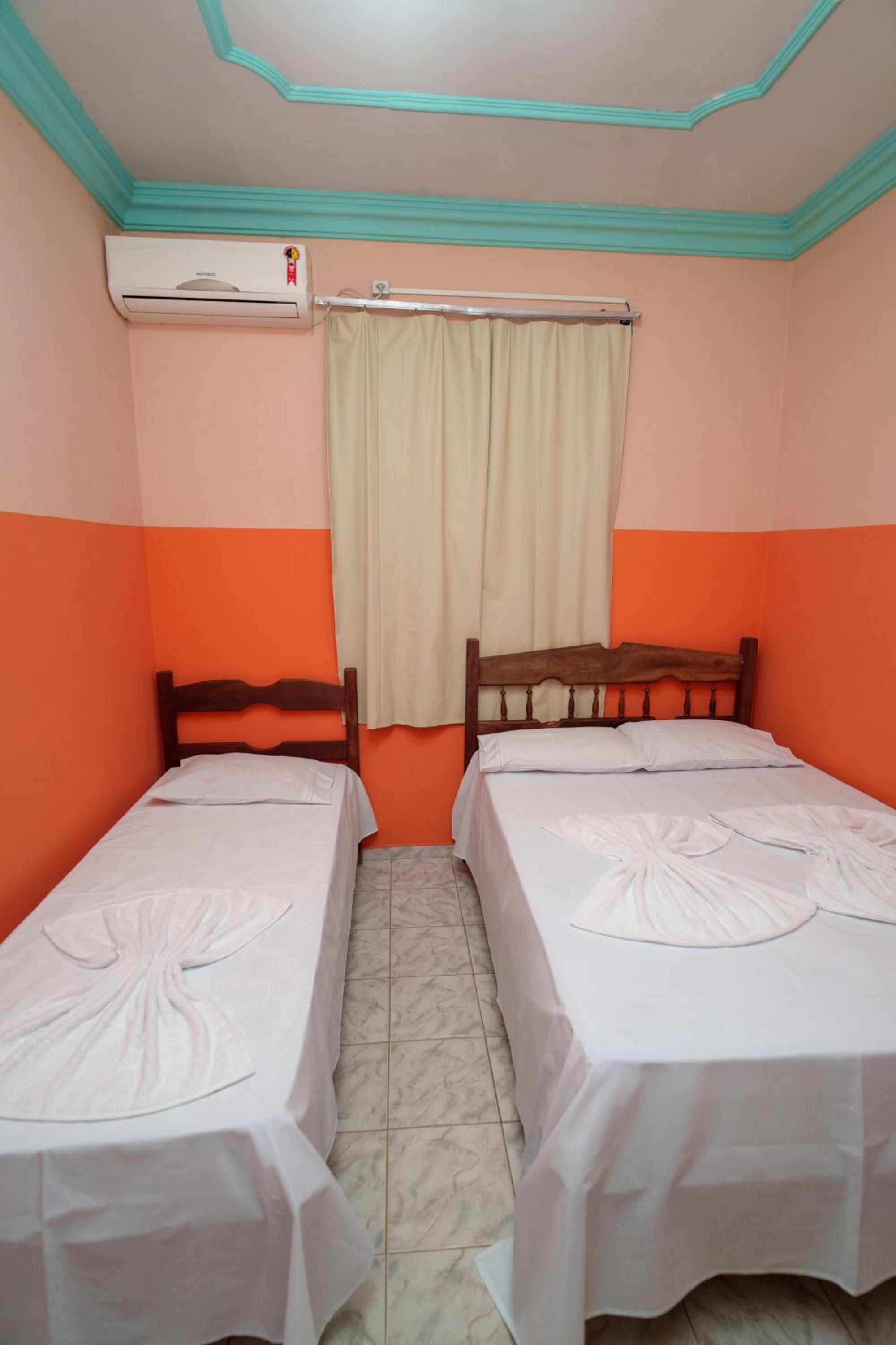 Standard Triple Room - Photo 1