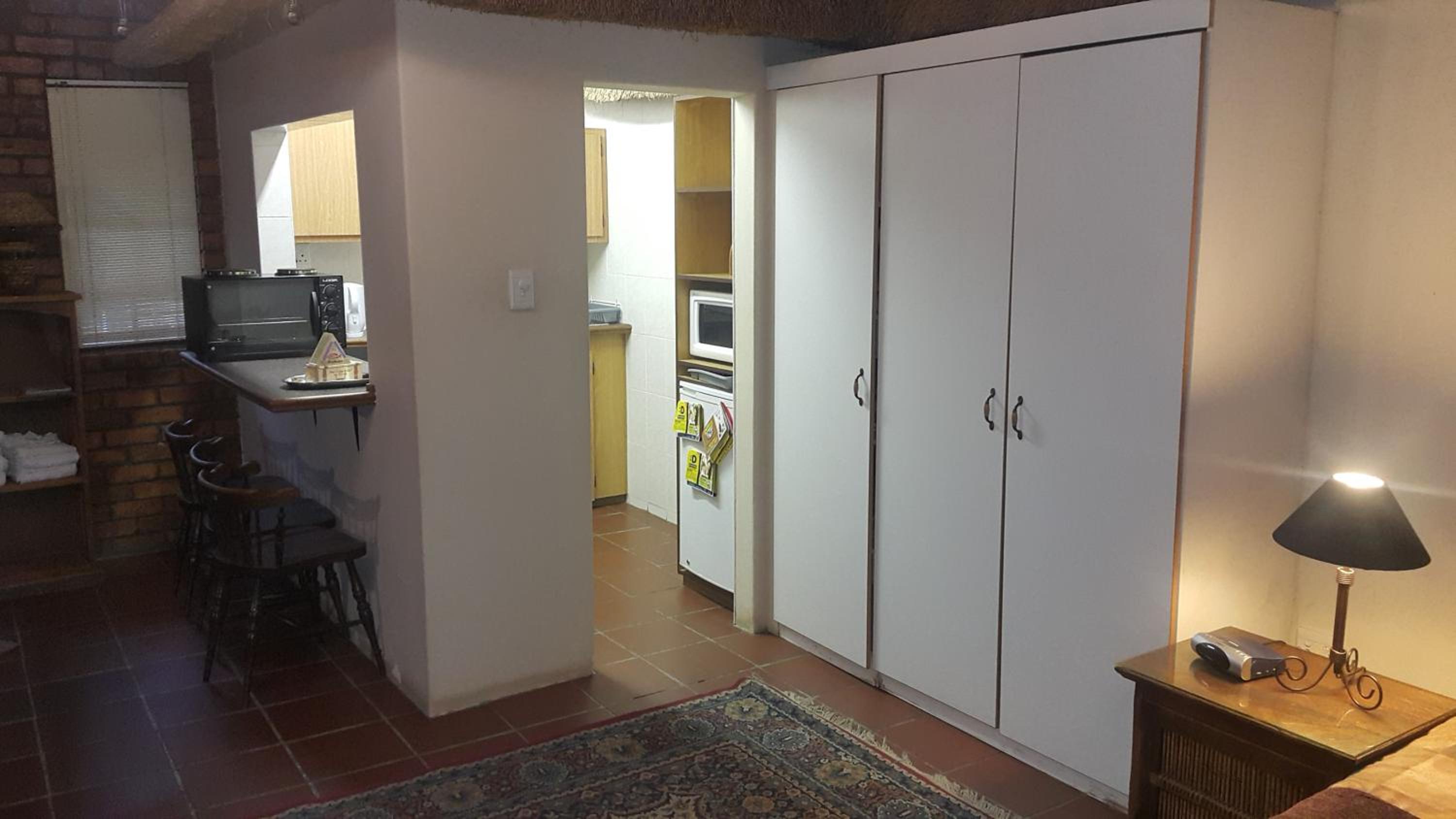 Family Room - Photo 3