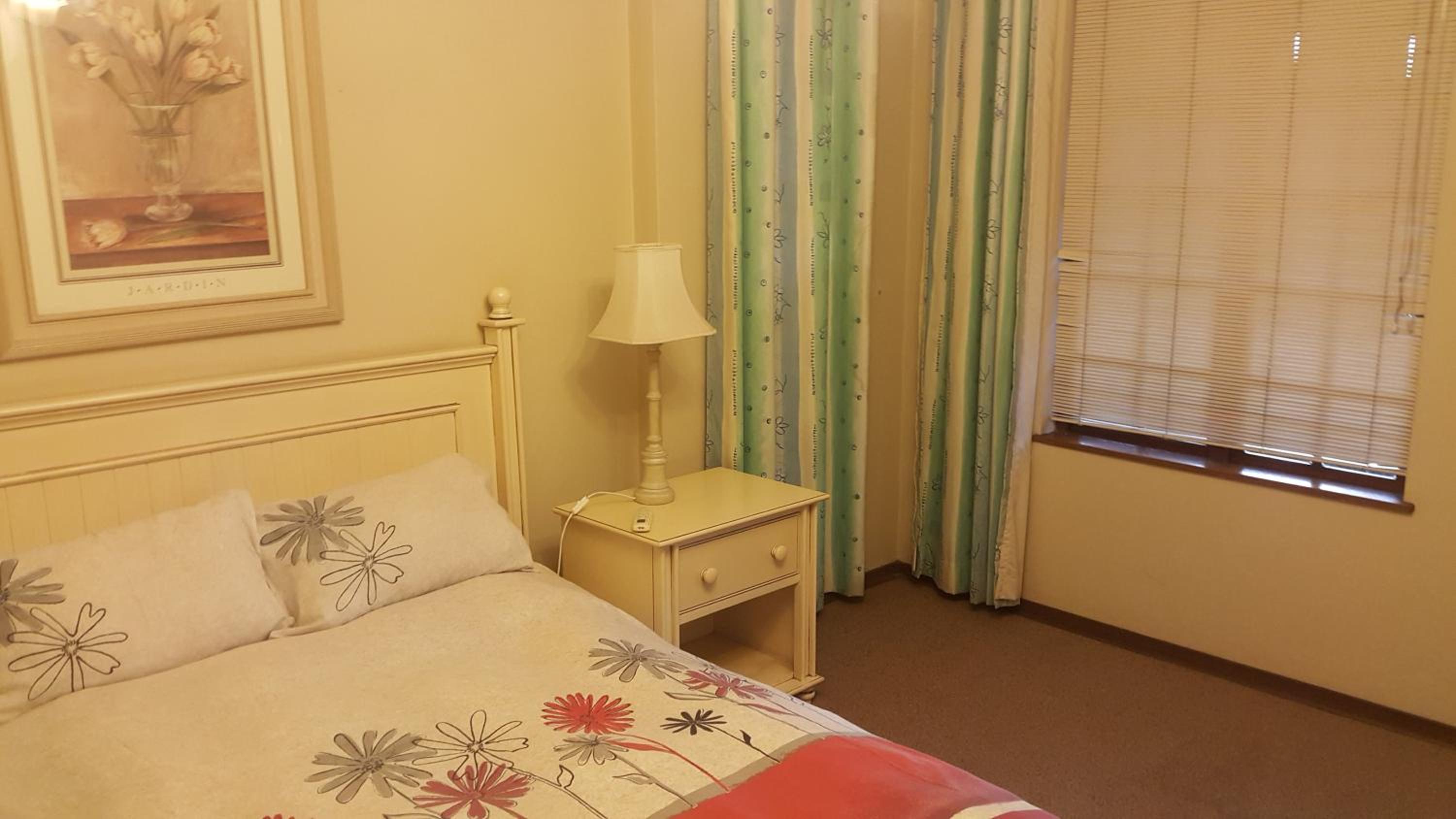 Standard Double Room - Photo 2
