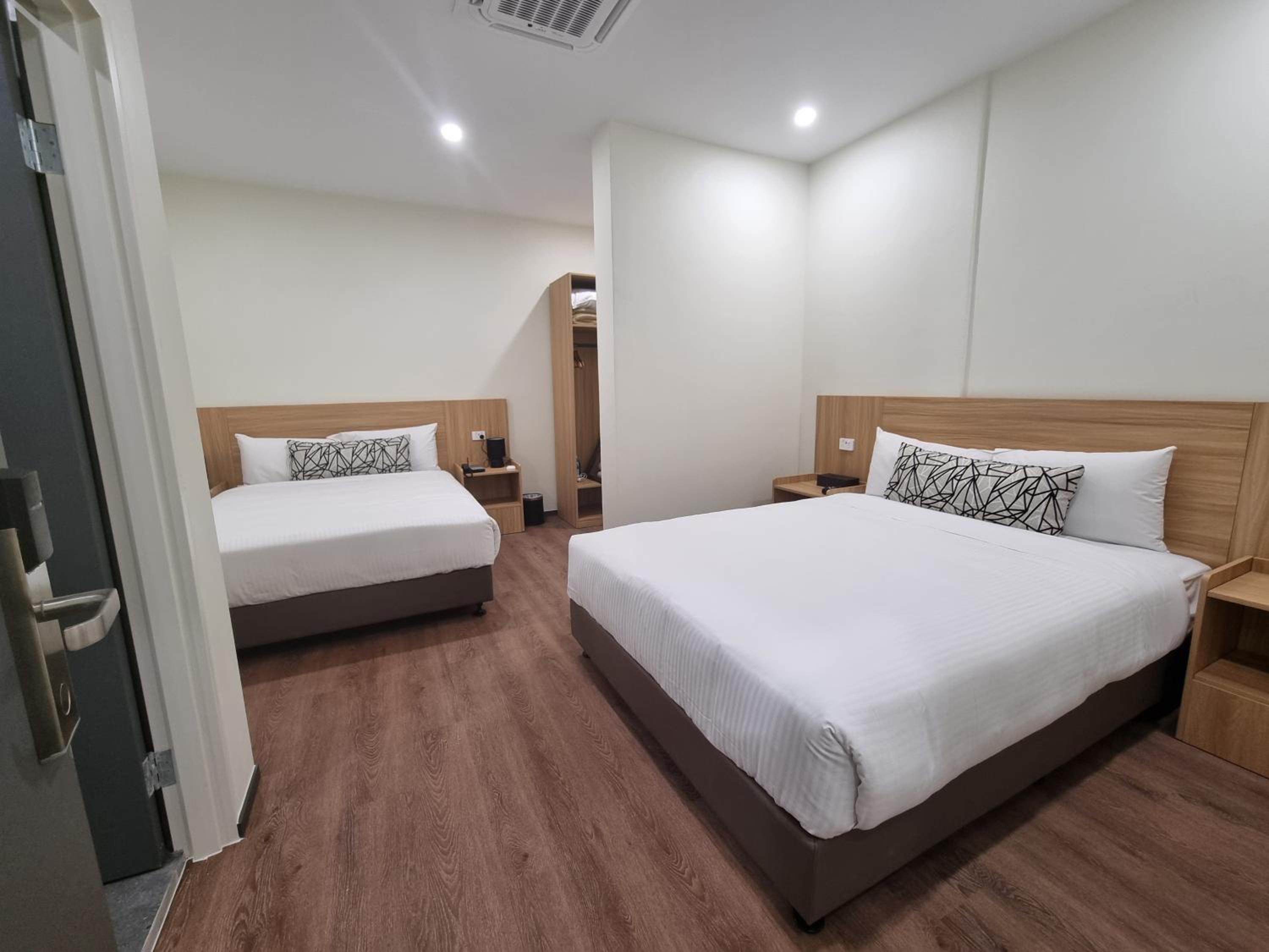 Superior Twin Room photo 2