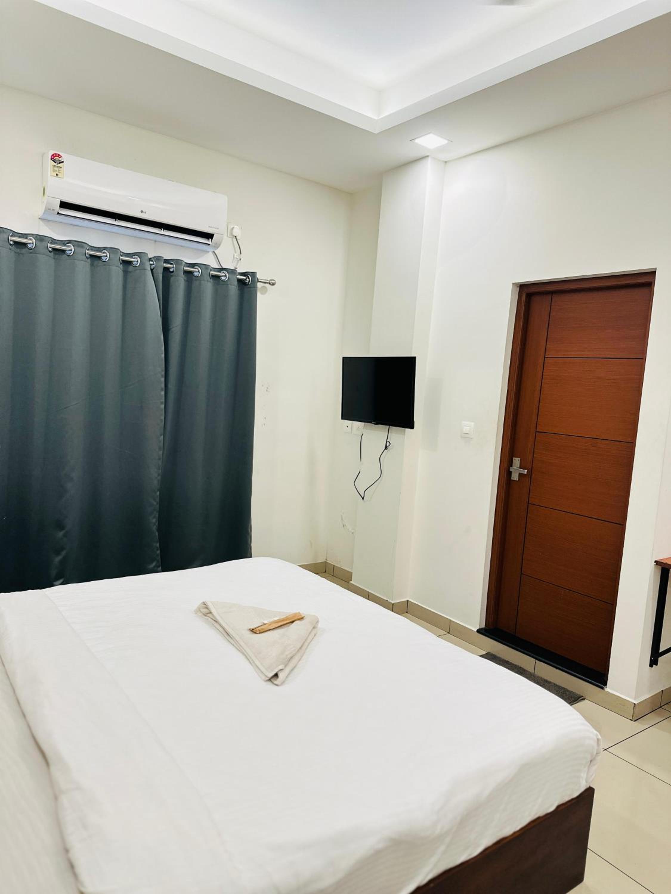 Budget Double Room photo 2