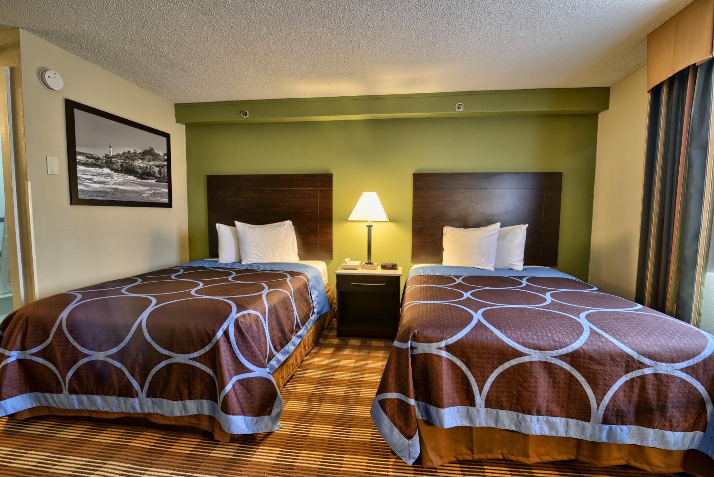 Double Room with Two Double Beds - Non-Smoking - Photo 5