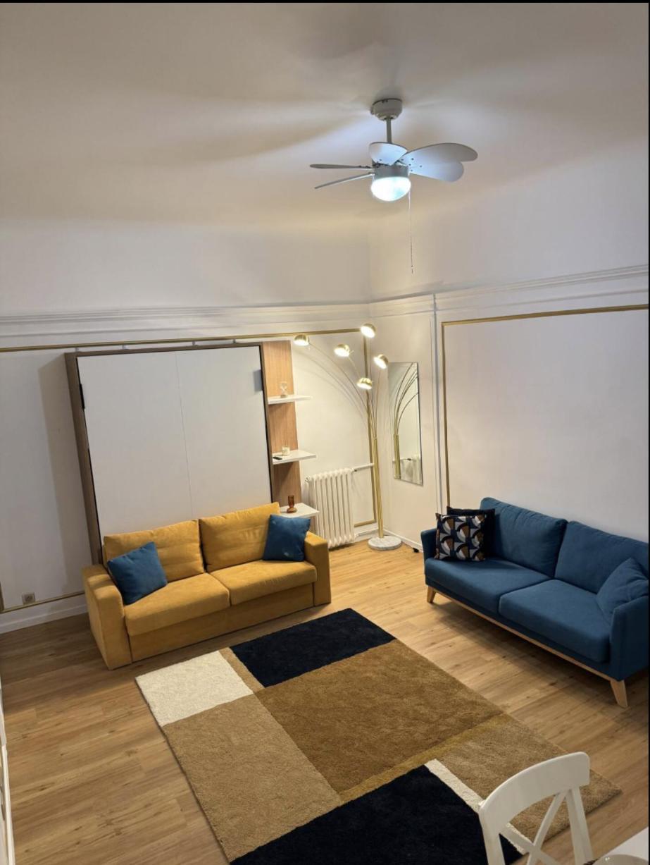 Apartment with Shower photo 2