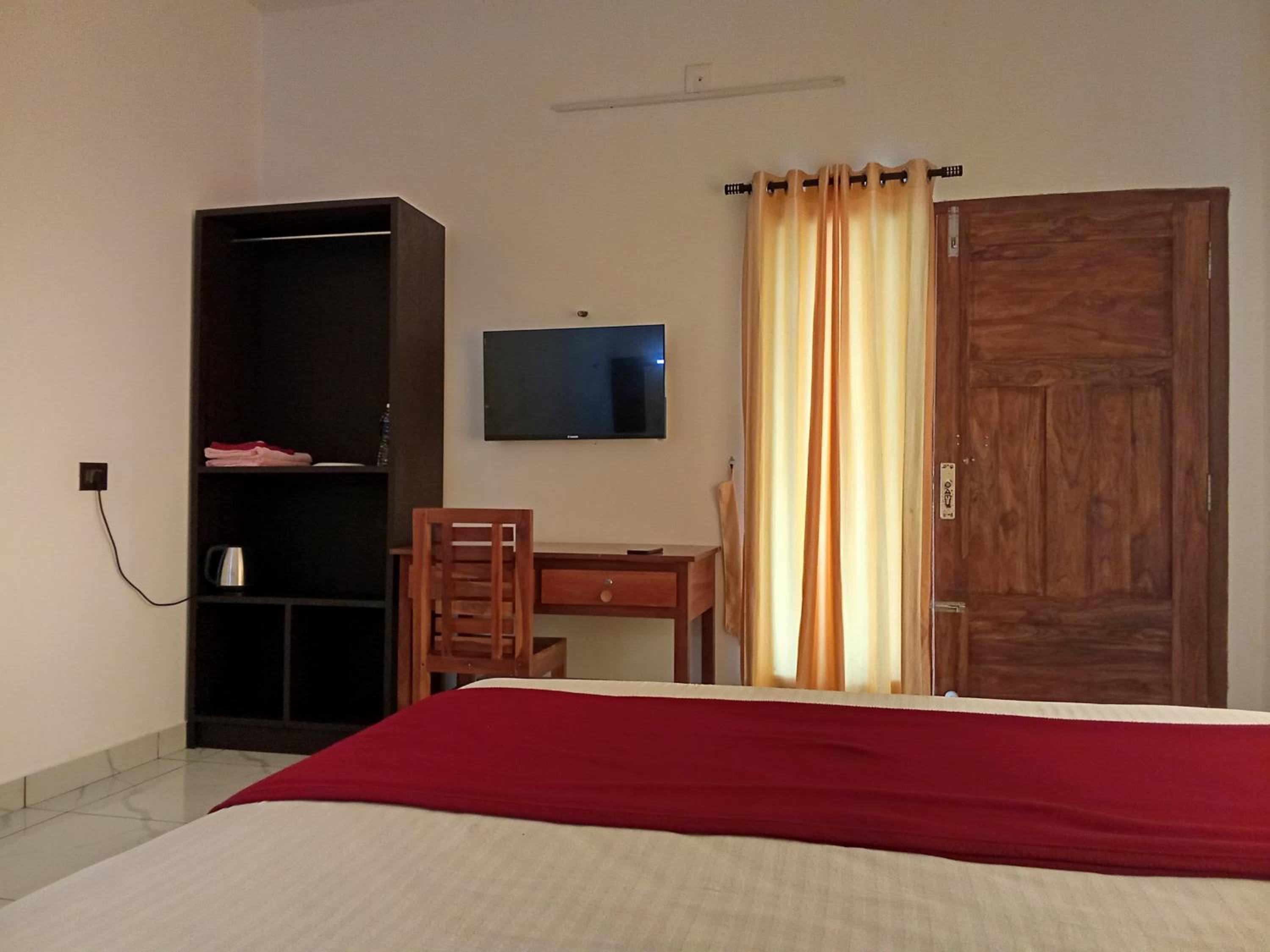 Deluxe Double Room - Photo 8