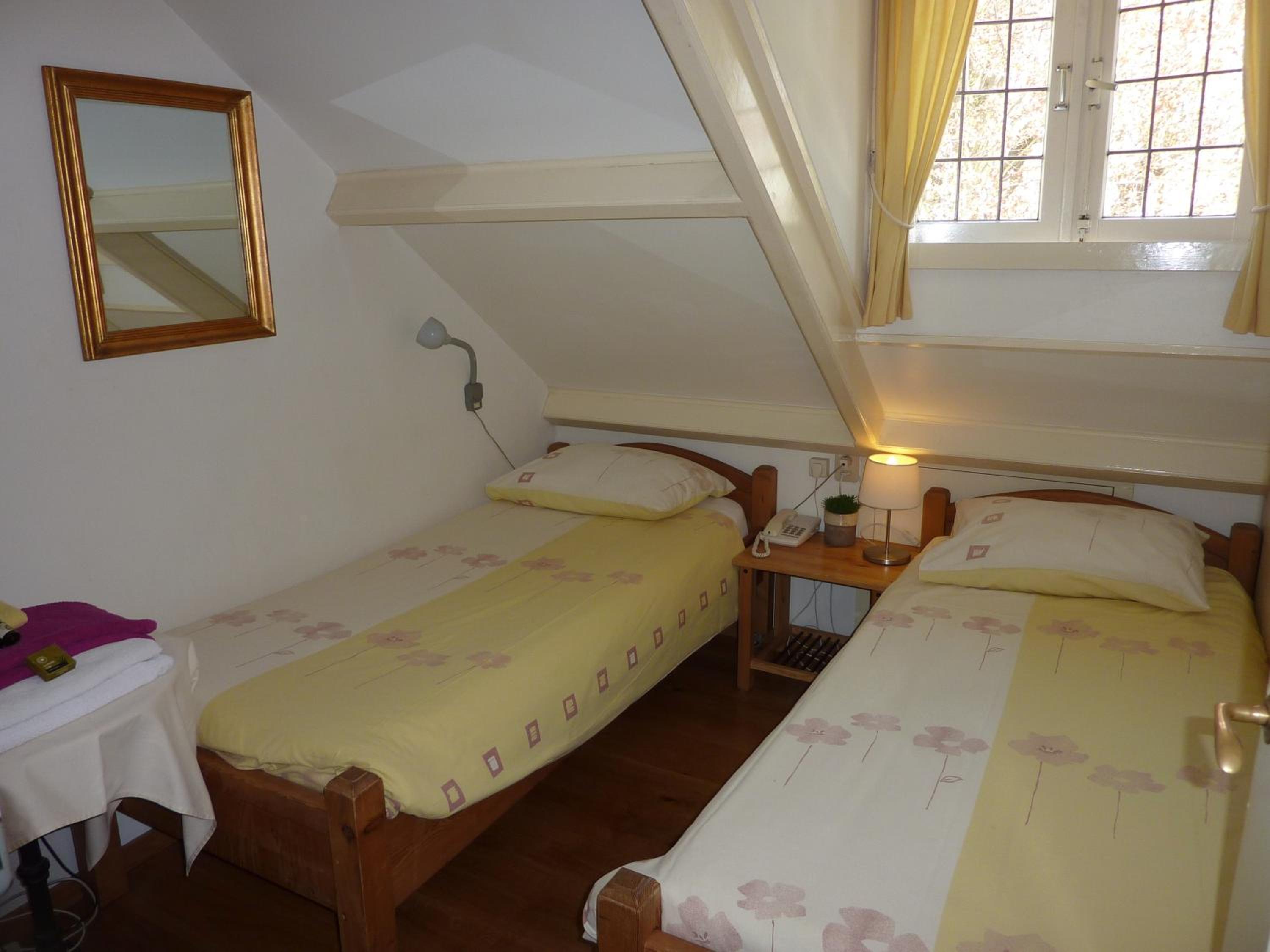 Single Room photo 3
