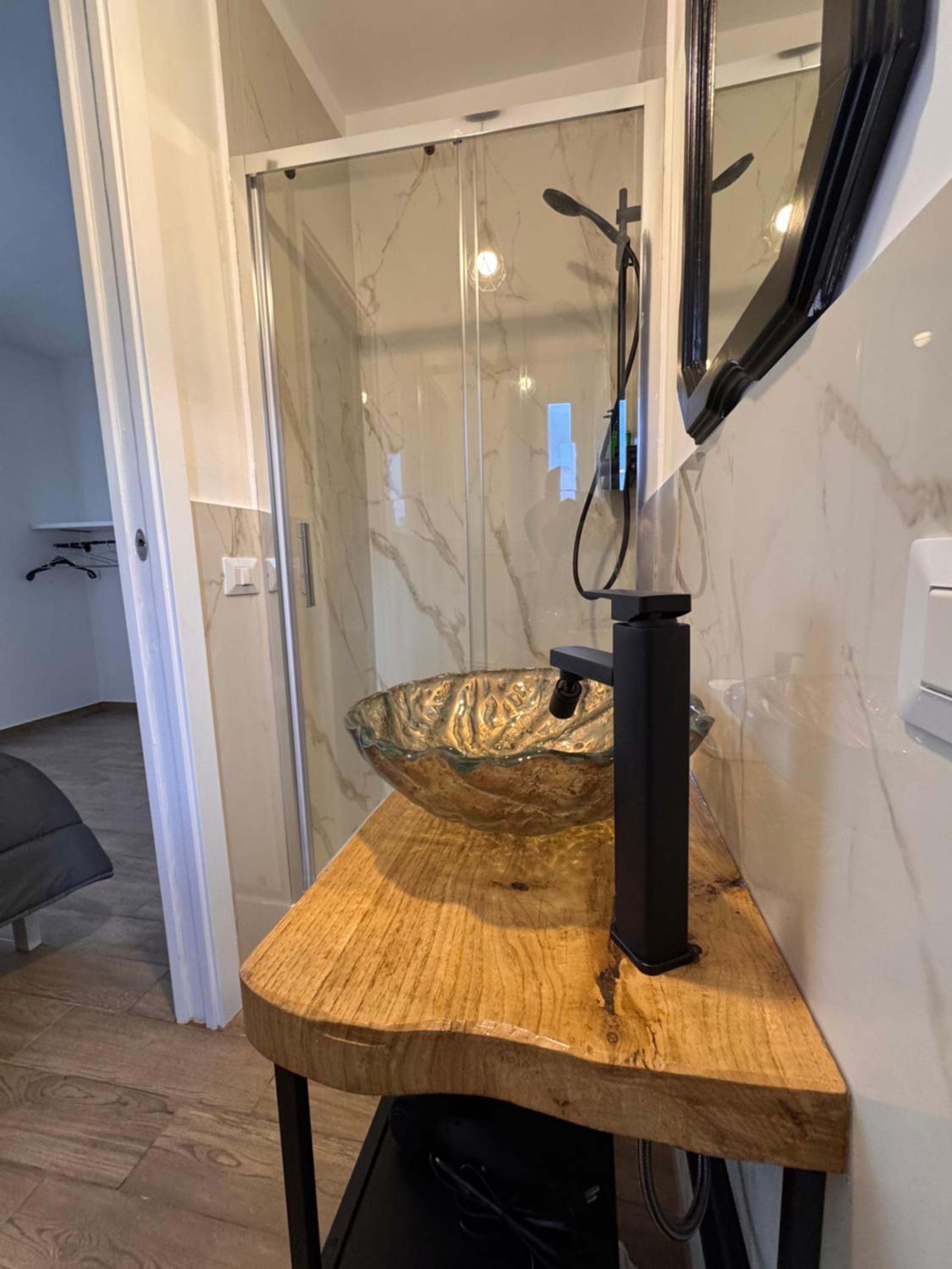 Deluxe Double Room with Extra Bed