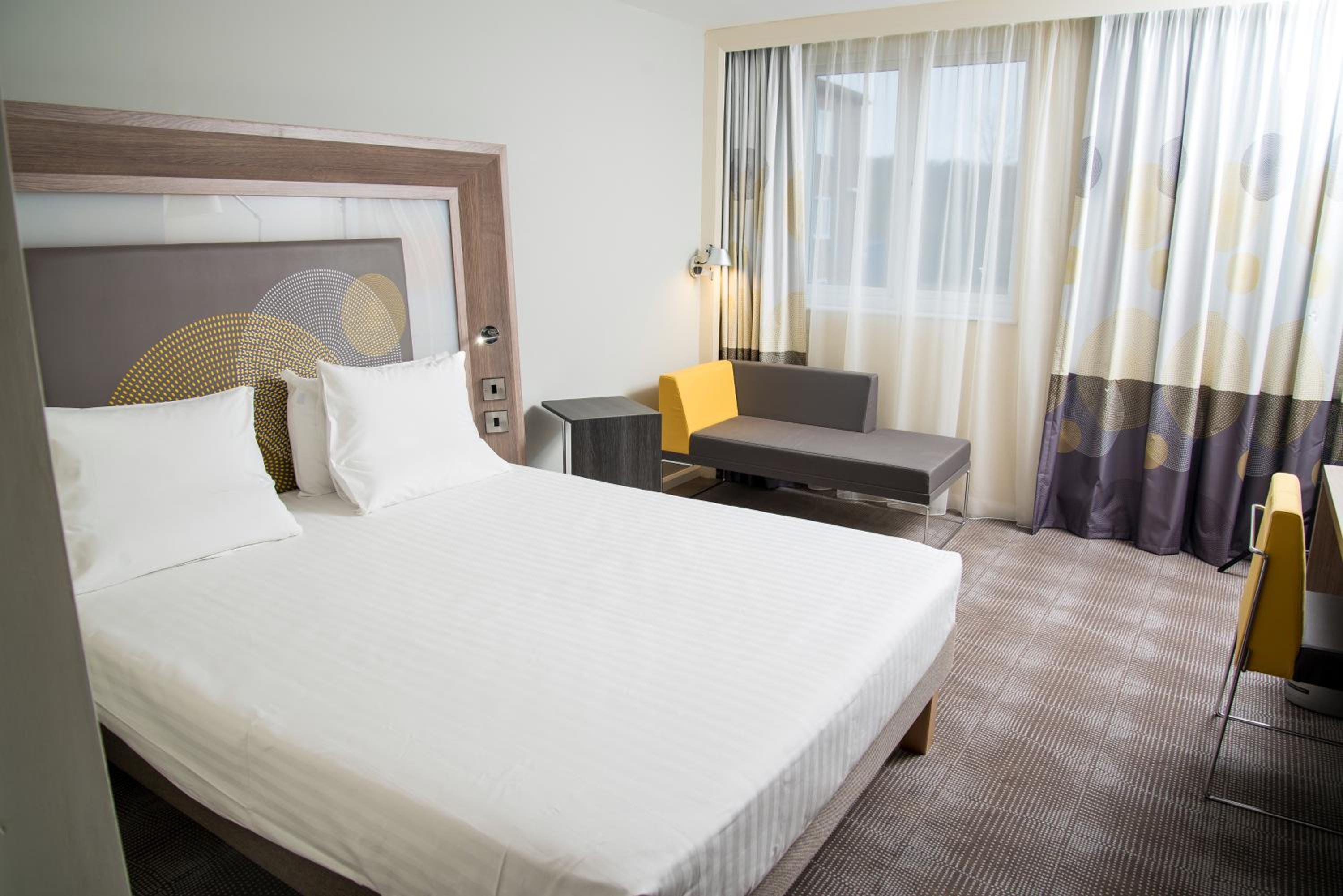Superior Queen Room - Photo 8