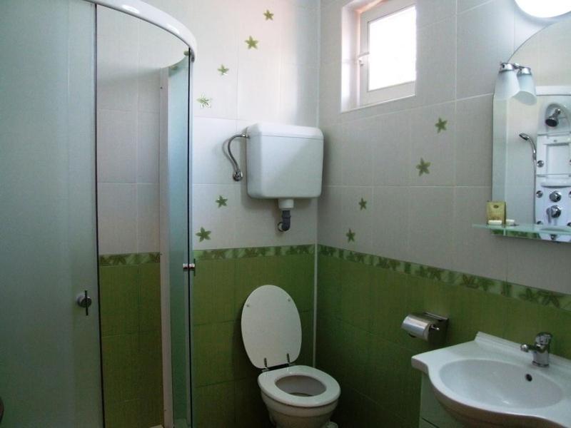 Double Room - Photo 20