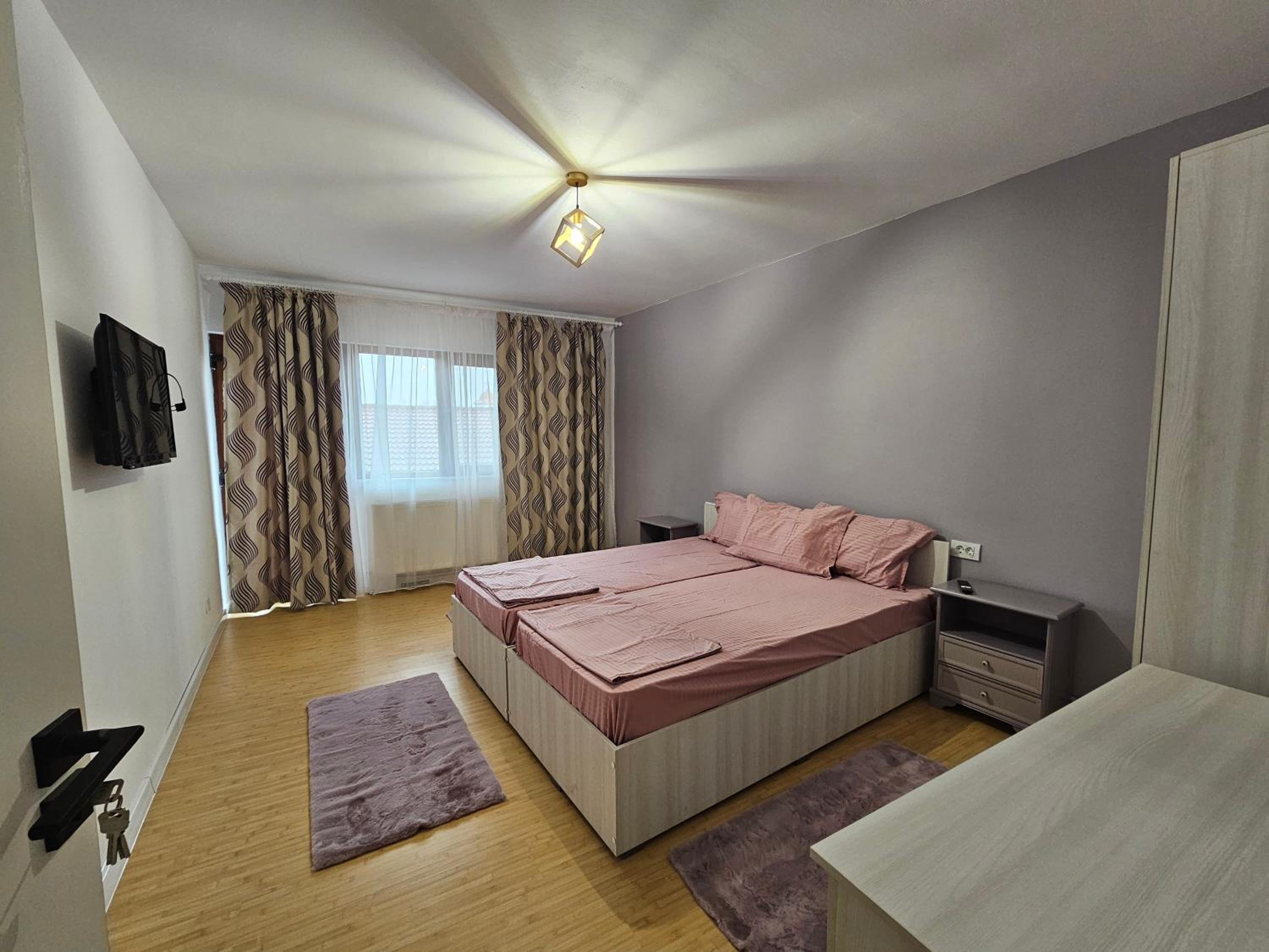 Two-Bedroom Deluxe Apartment photo 3