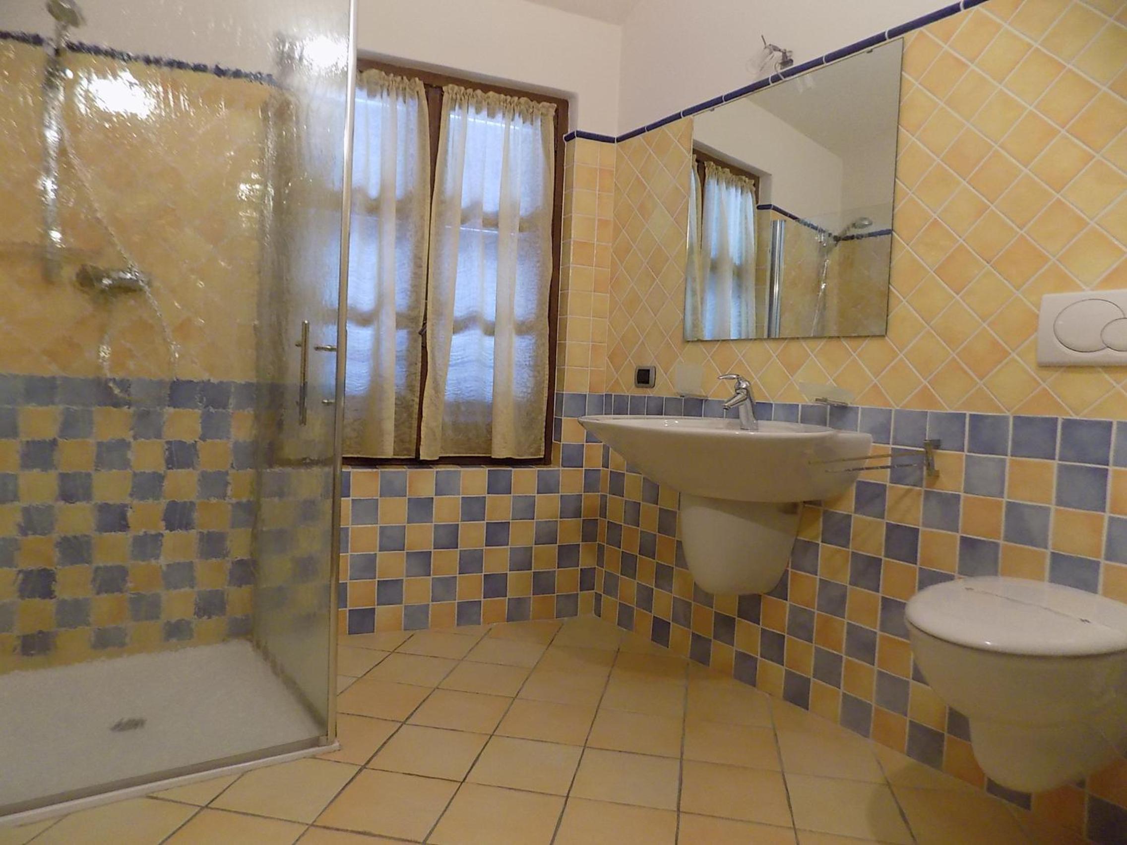 Double or Twin Room - Disability Access photo 2