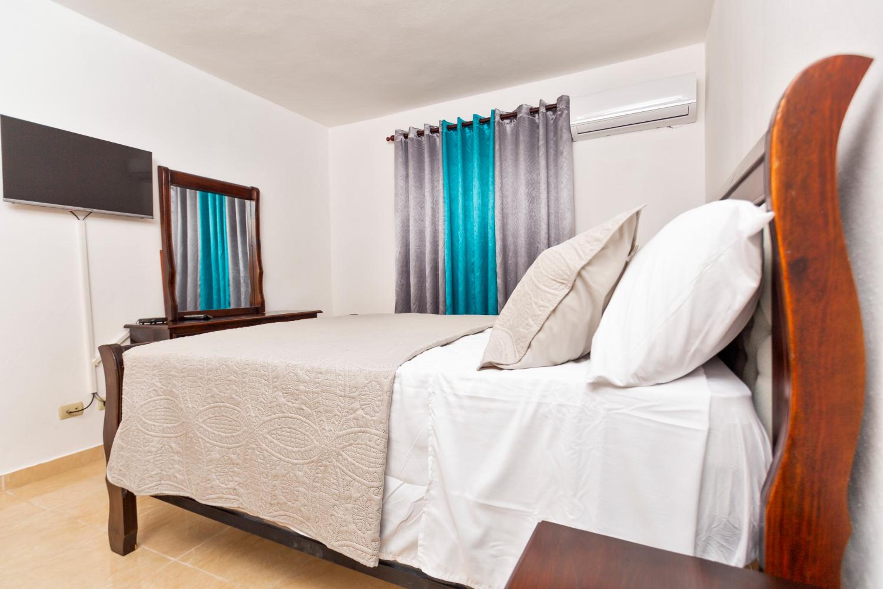 Two-Bedroom Apartment with Garden View photo 1