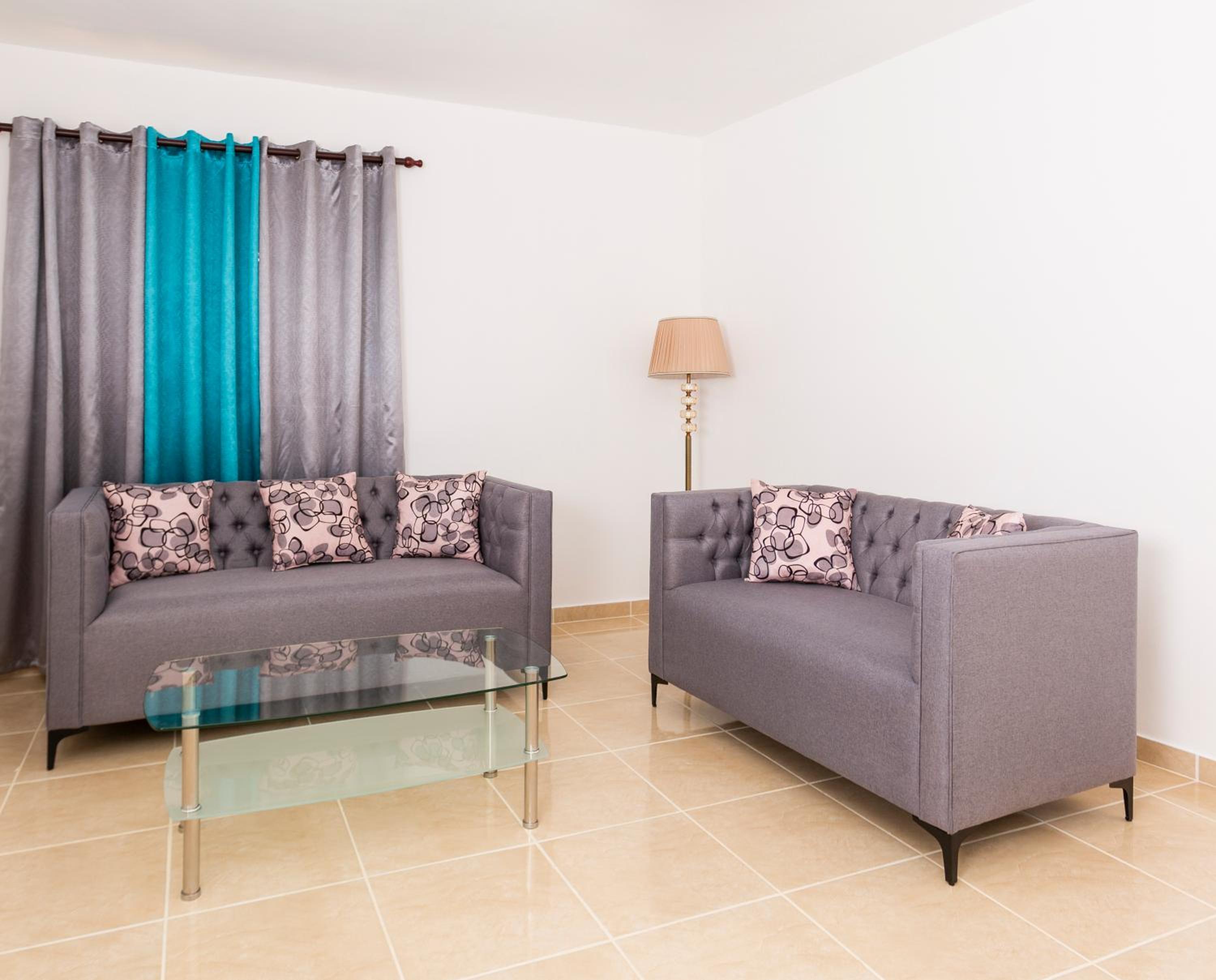 Two-Bedroom Apartment with Garden View photo 2