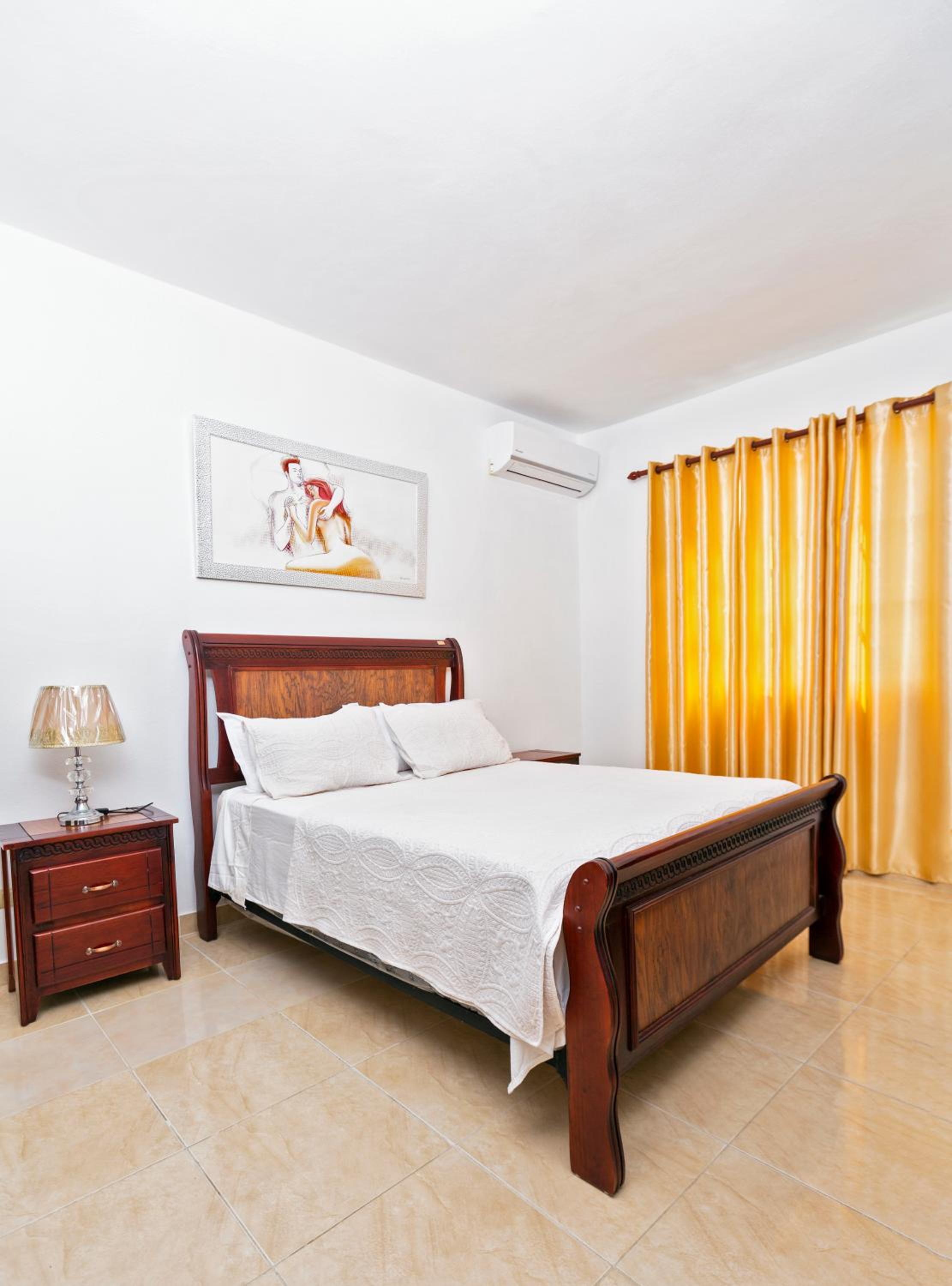 Two-Bedroom Deluxe Apartment with Garden View photo 2