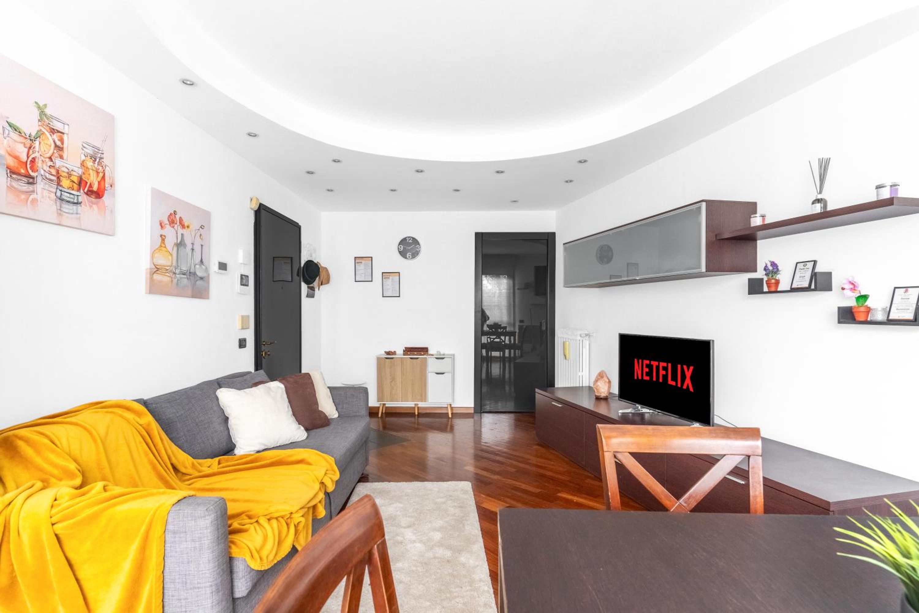 One-Bedroom Apartment