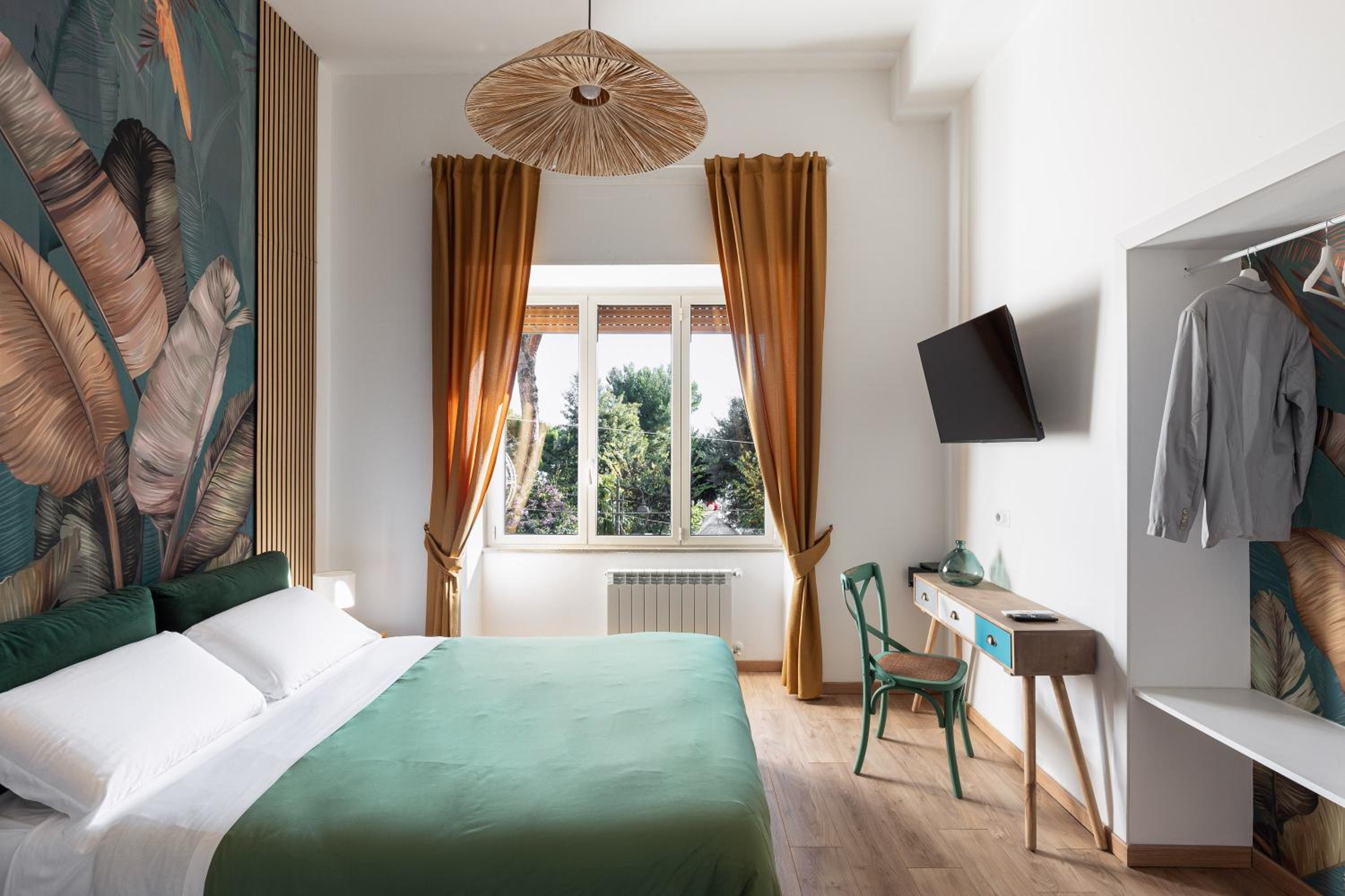 Deluxe Room - Photo 4