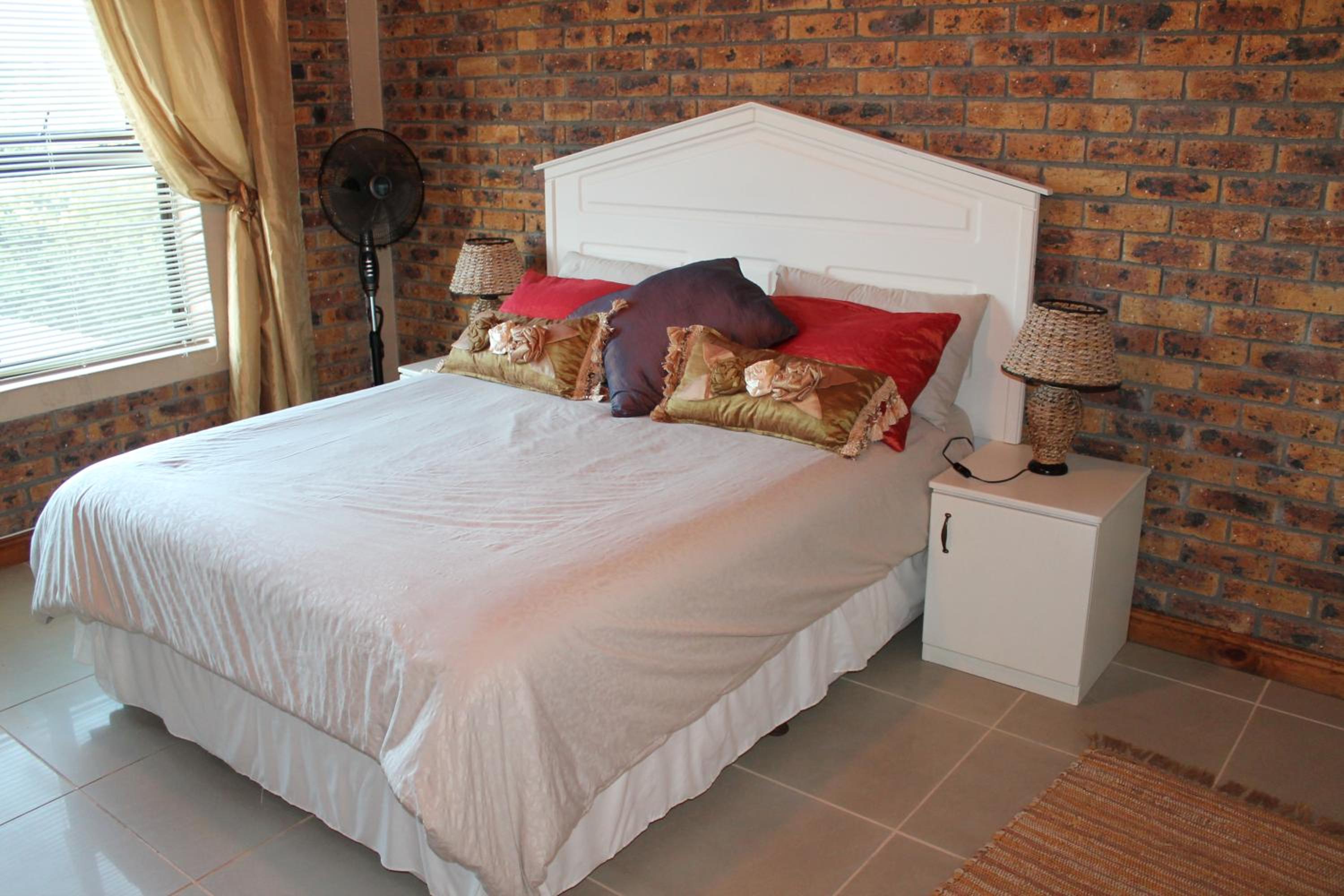 Double Room with Private Bathroom photo 2