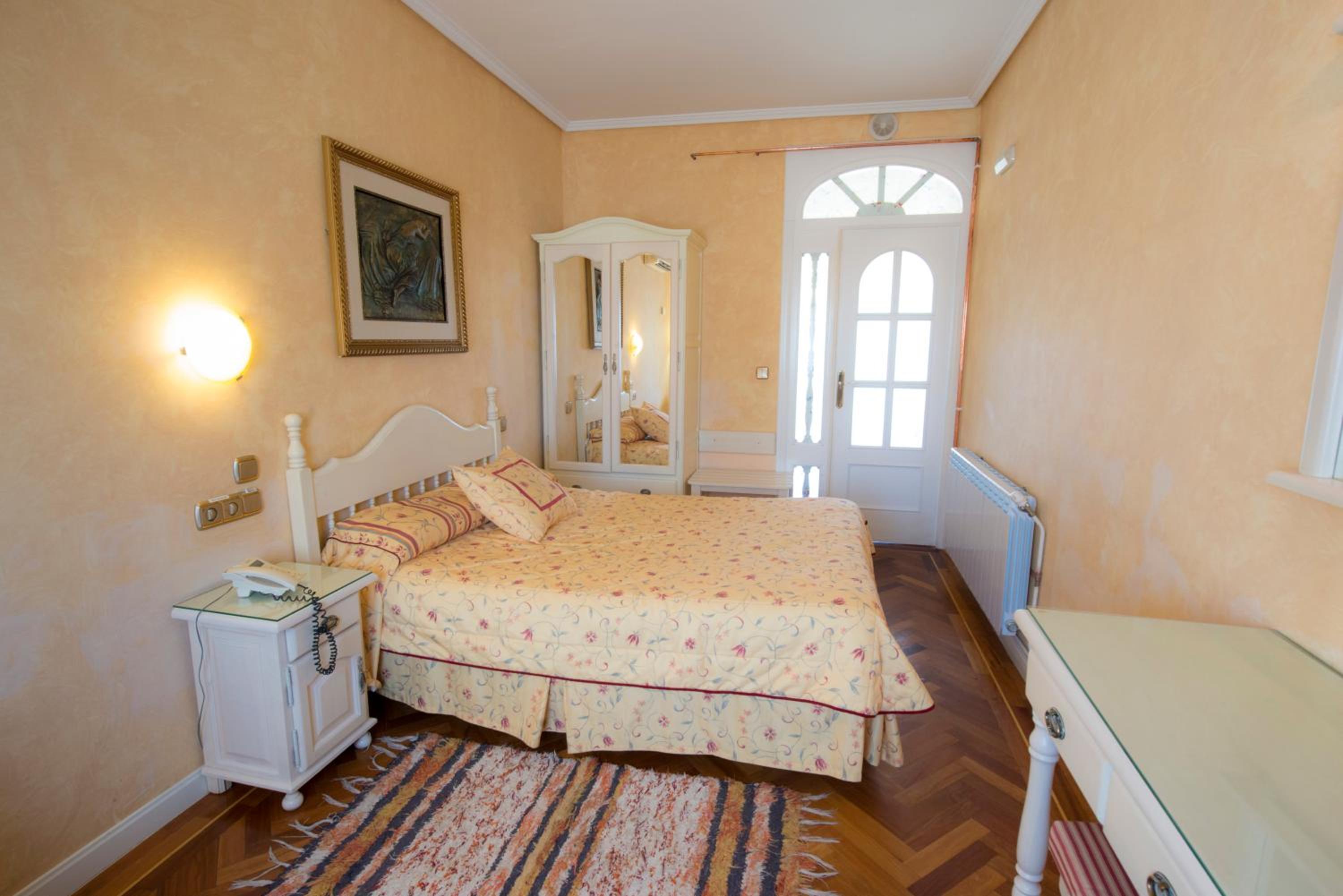 Double or Twin Room photo 2