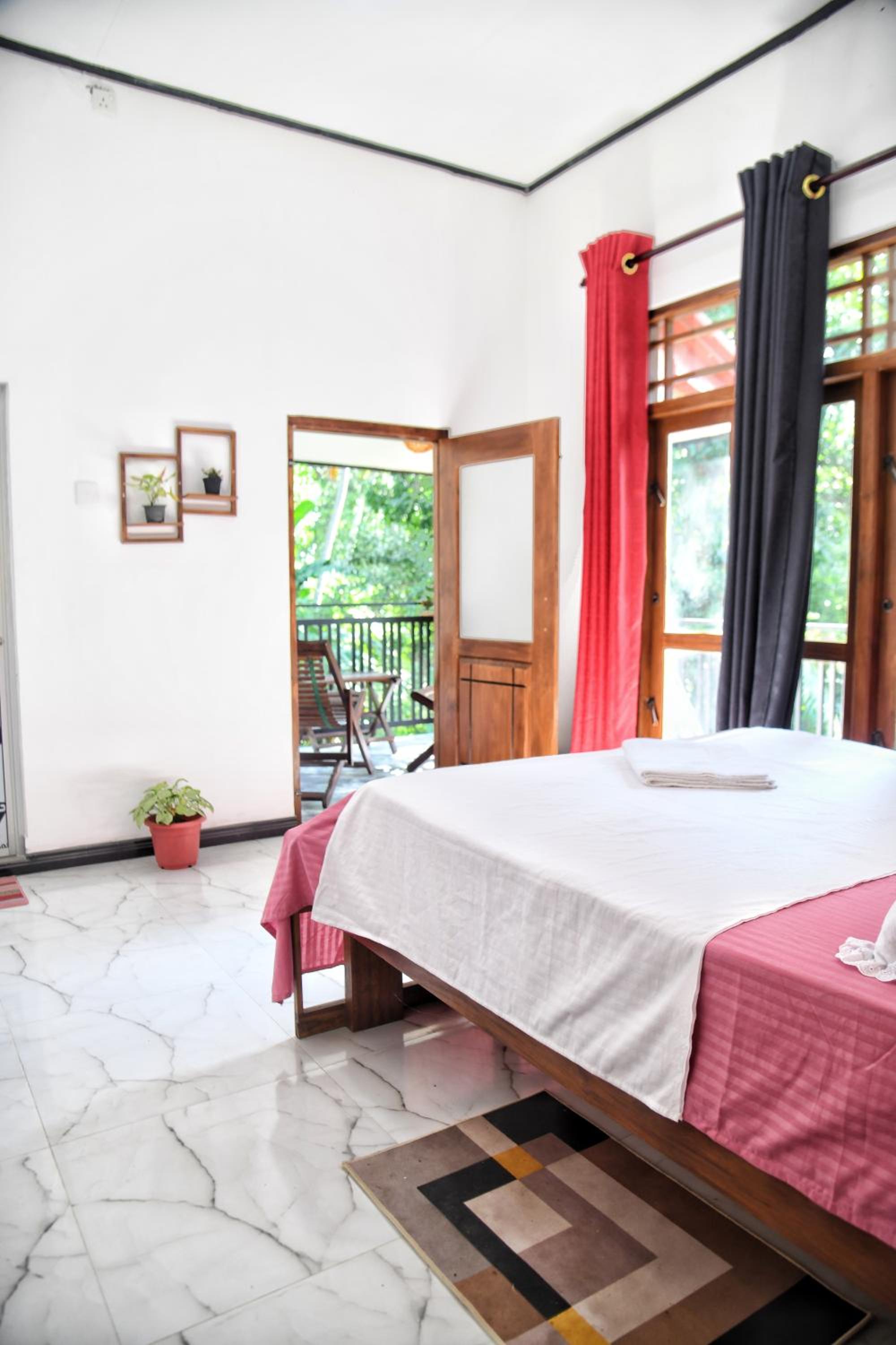 Double Room with Balcony photo 2