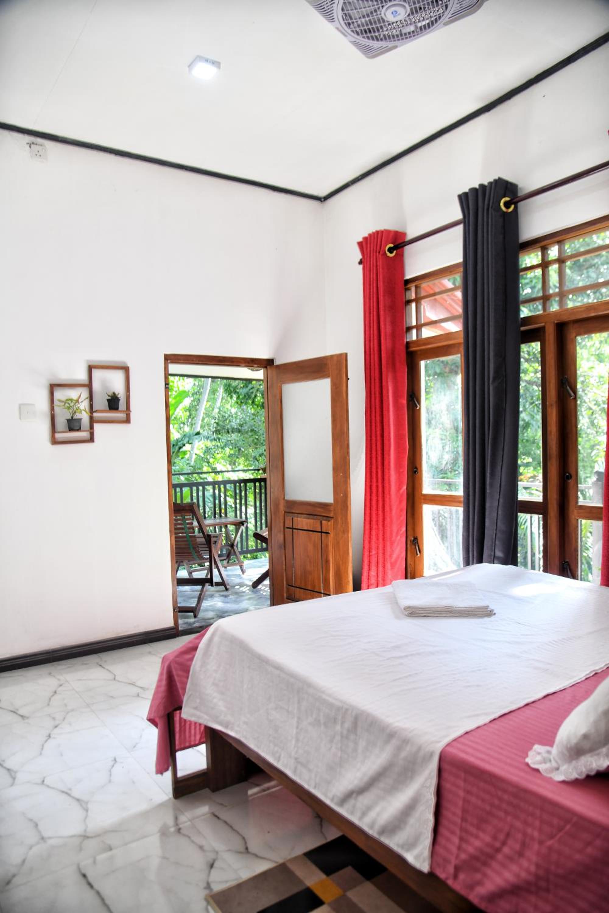 Double Room with Balcony photo 3