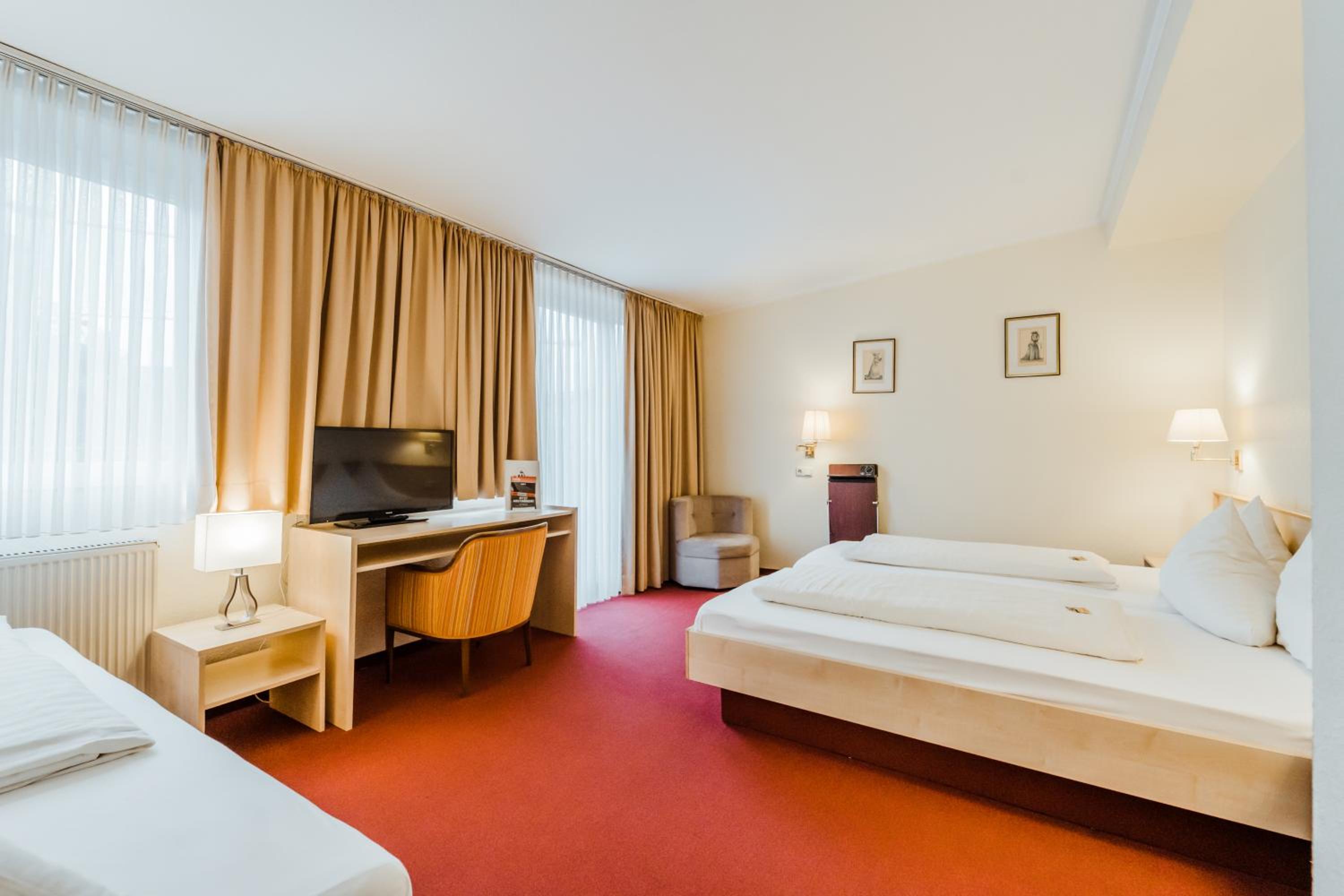 Triple Room - Photo 2