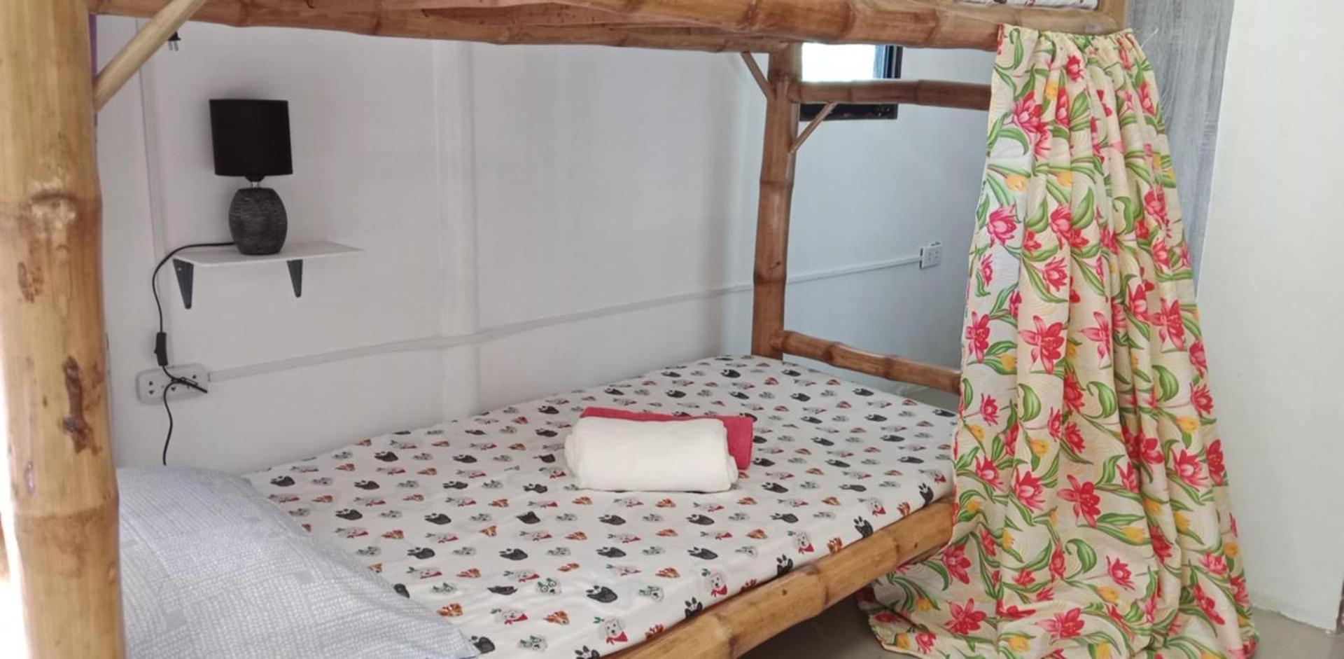 Bunk Bed in Mixed Dormitory Room