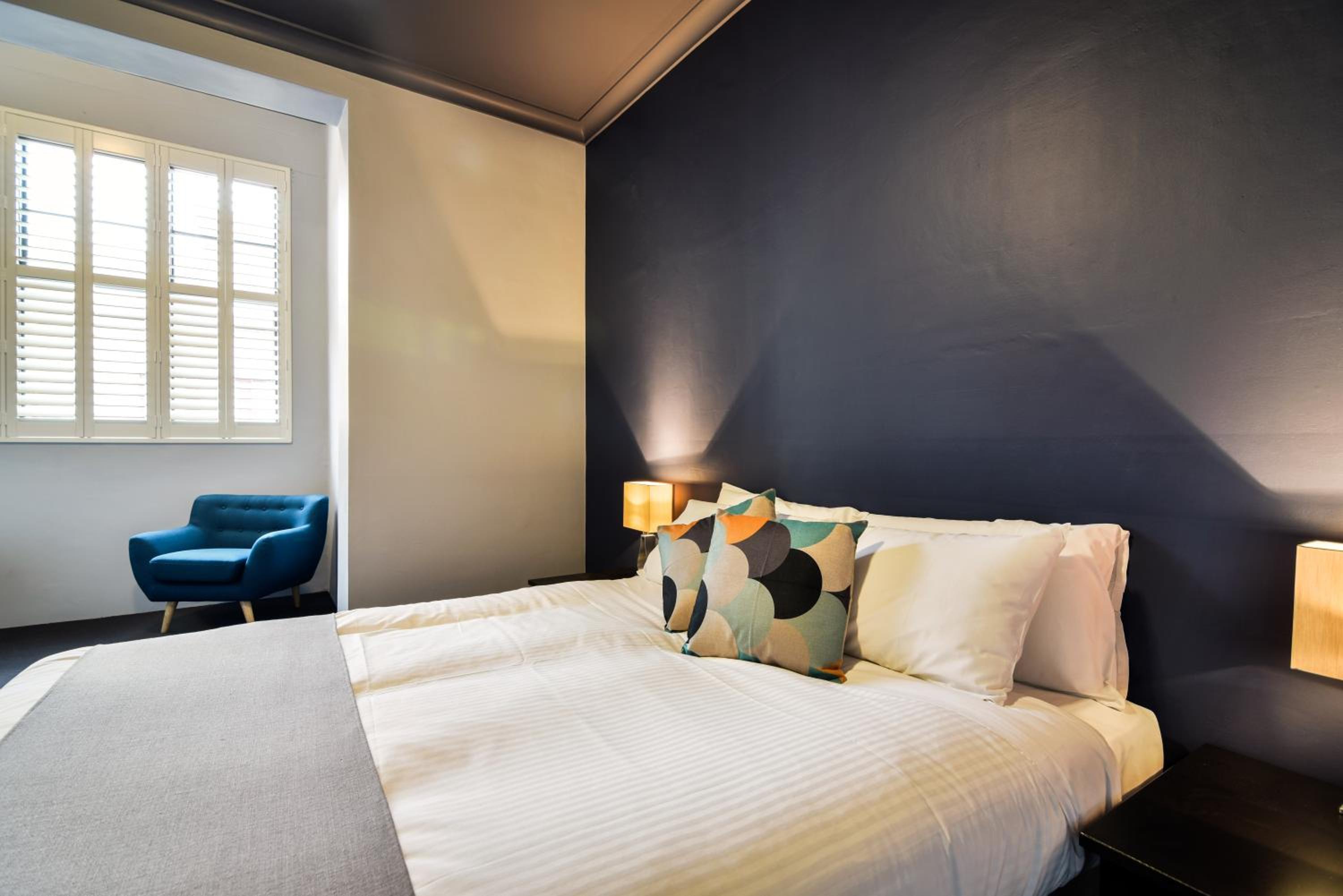Boutique Queen Room - Photo 4