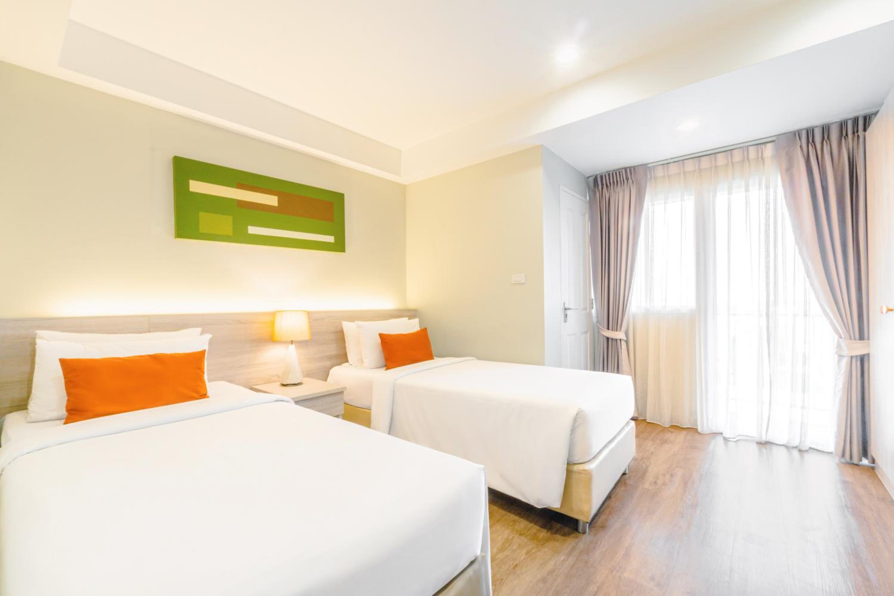Budget Double Room - Photo 2