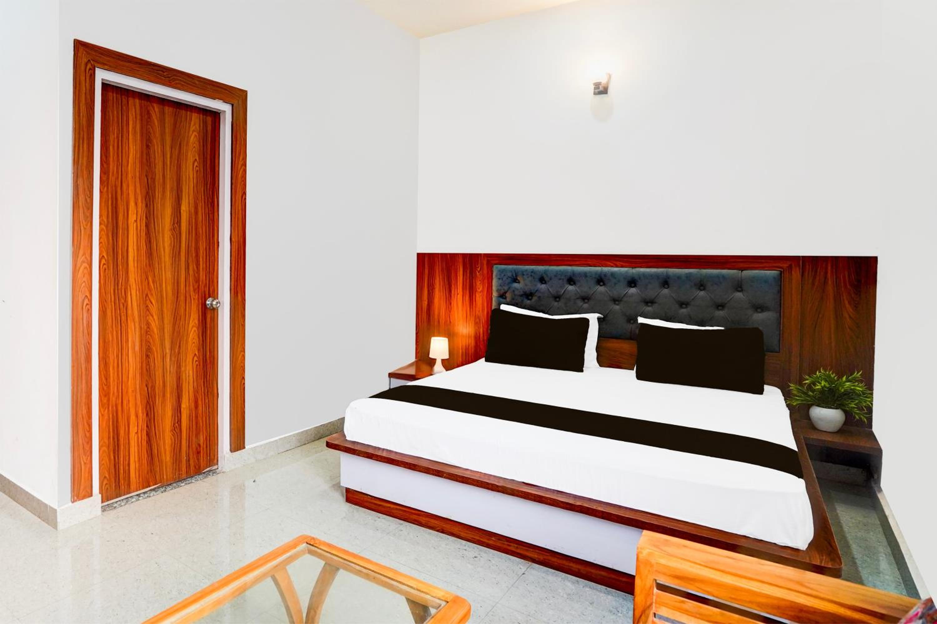 Deluxe Double Room photo 2