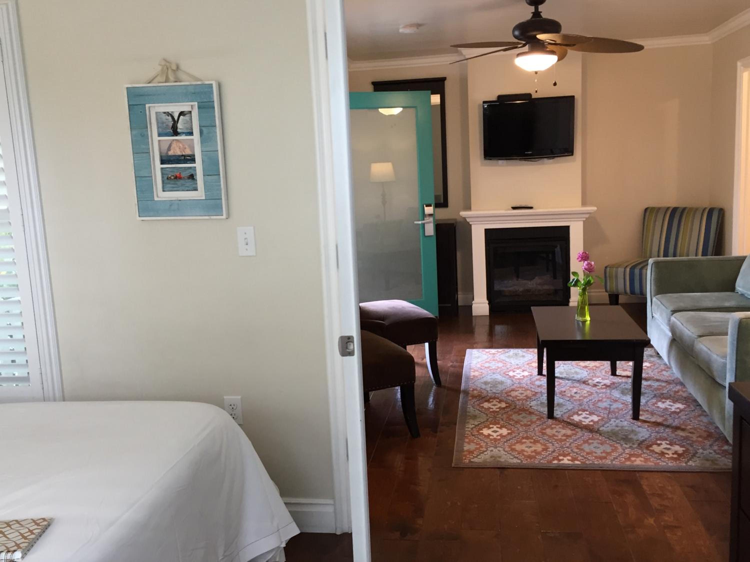 Deluxe King Suite