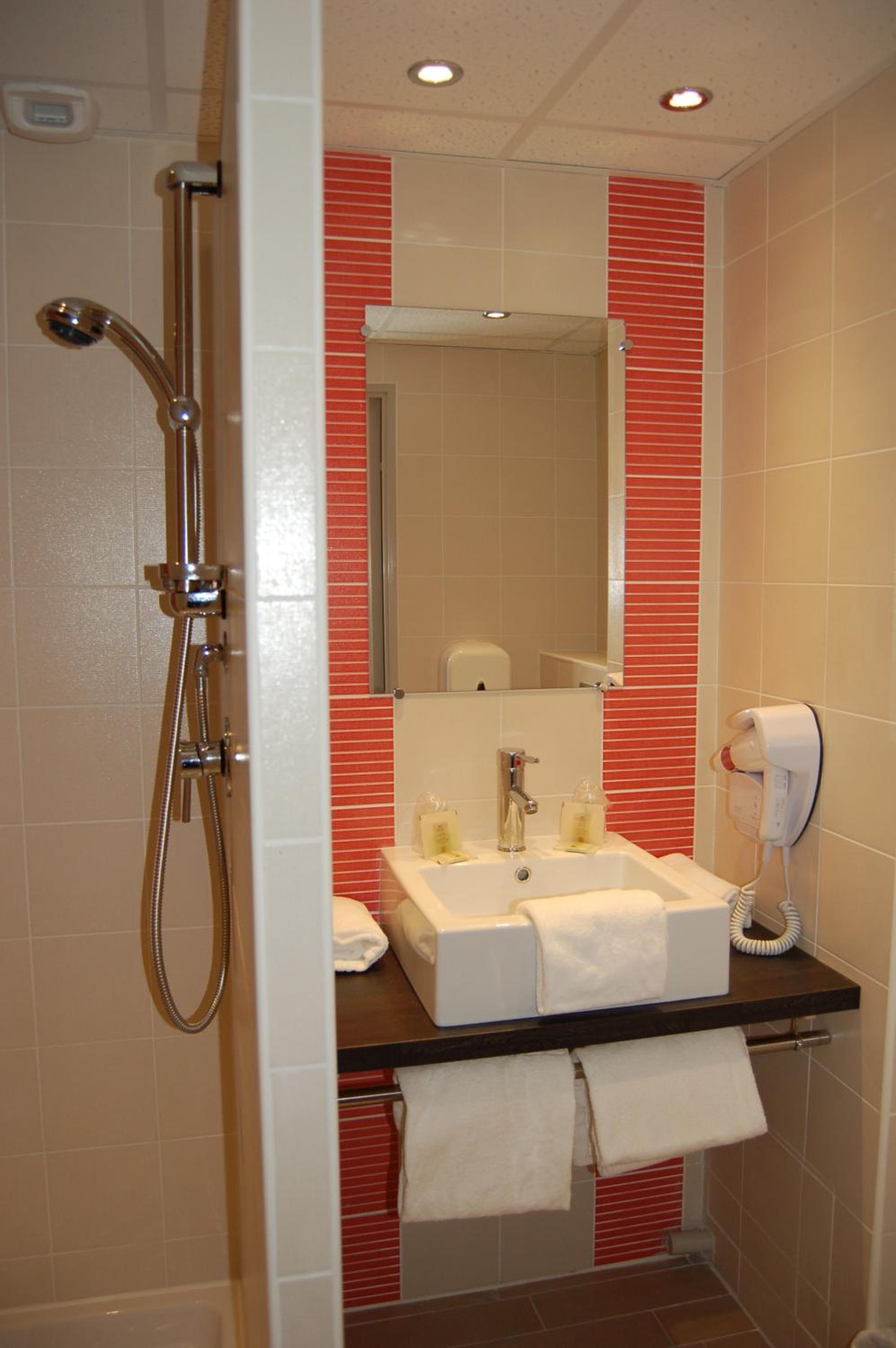 Comfort Twin Room - Photo 4