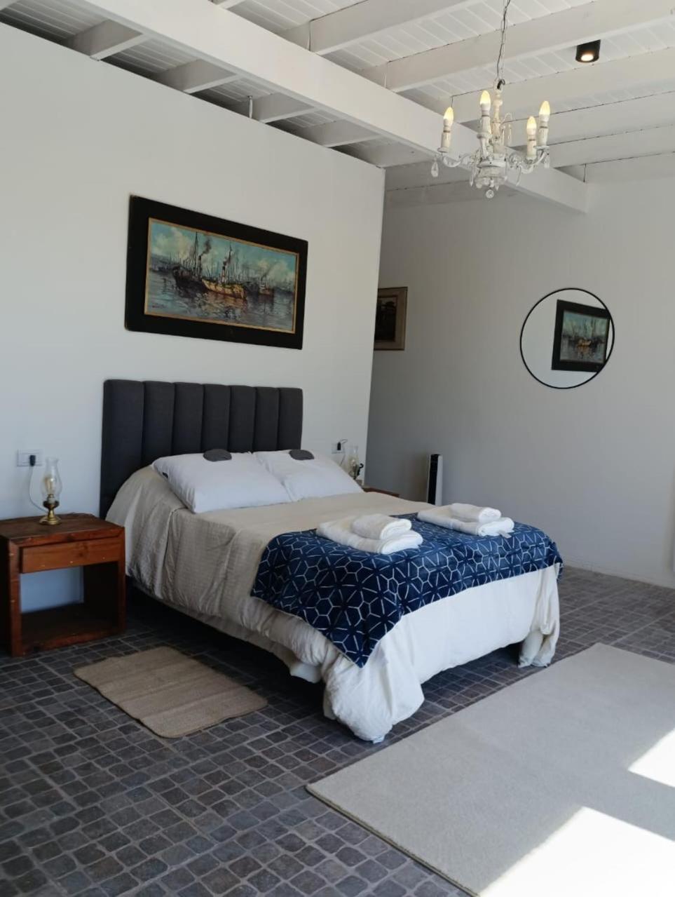 Deluxe Suite with Sea View photo 3