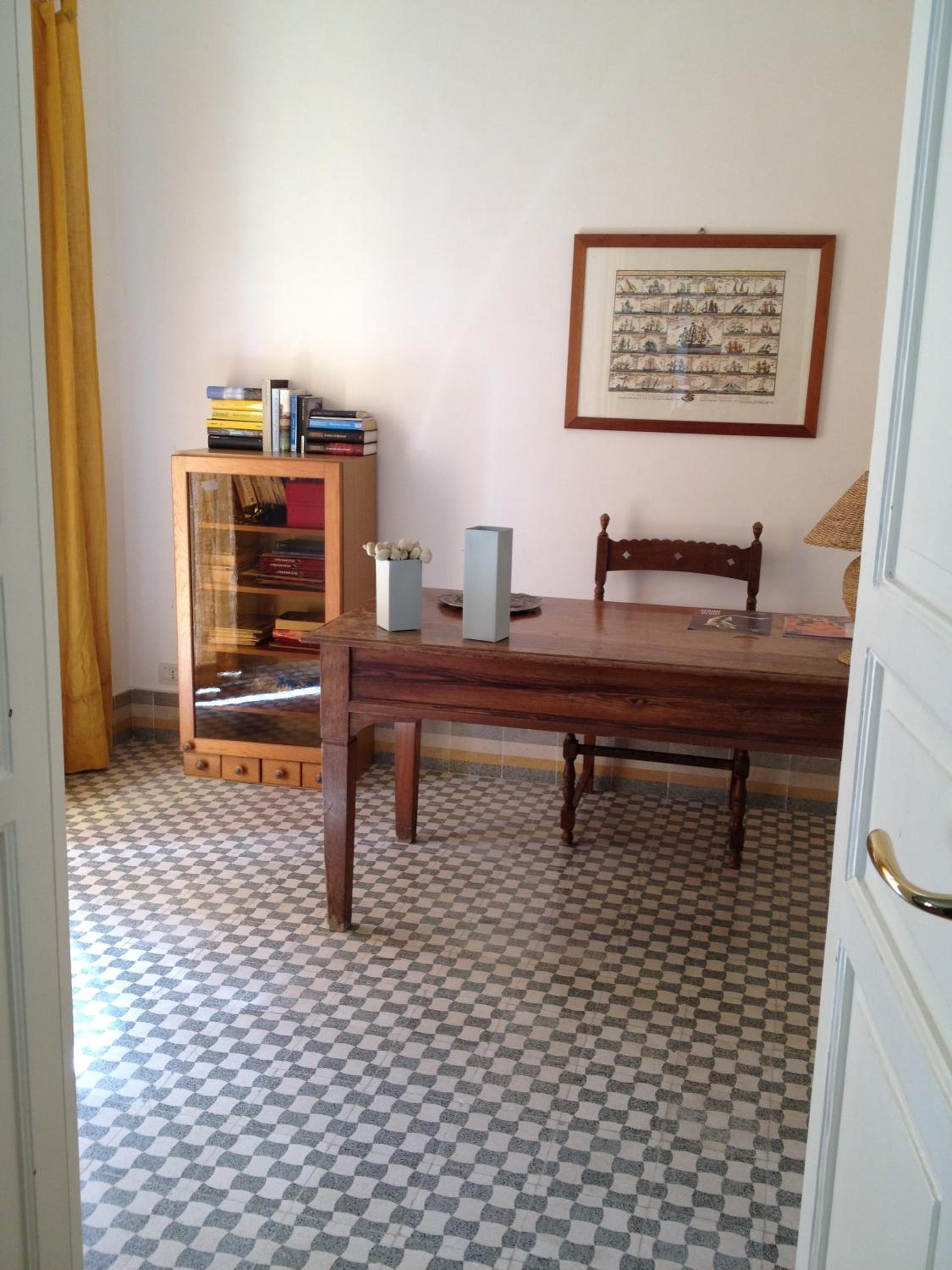 Family Room (2 Adults + 2 Children) photo 3