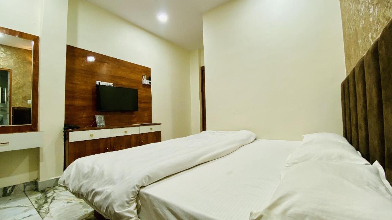 Deluxe Triple Room photo 2