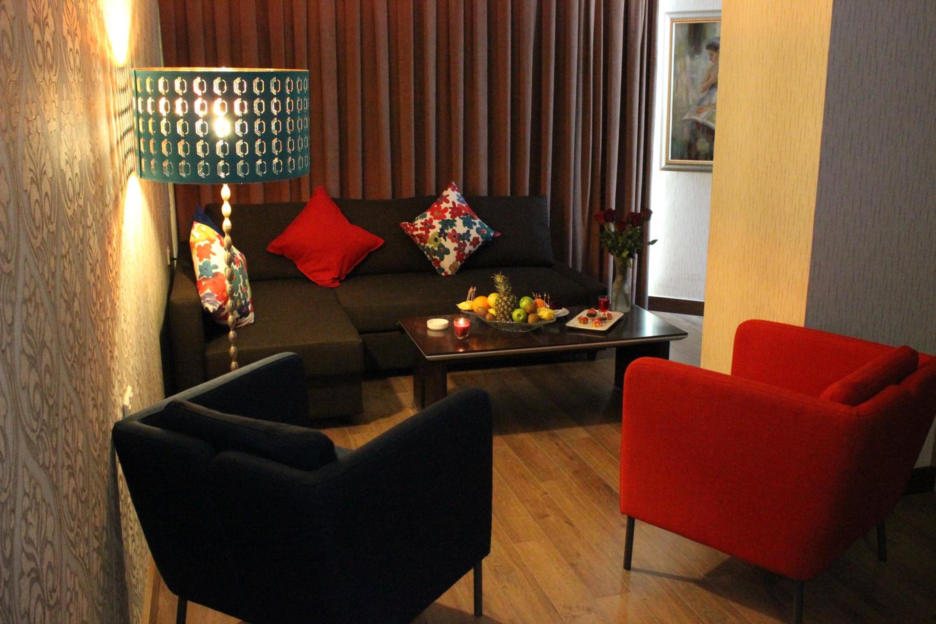 Deluxe Suite - Photo 1