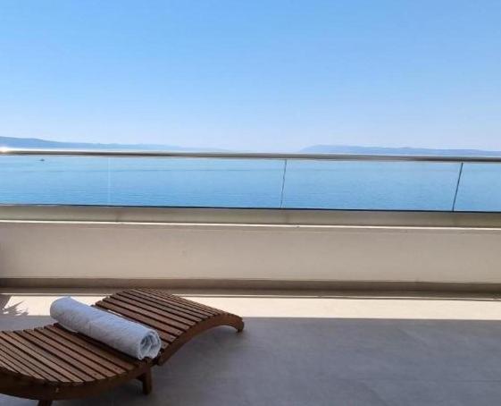 Queen Suite with Sea View