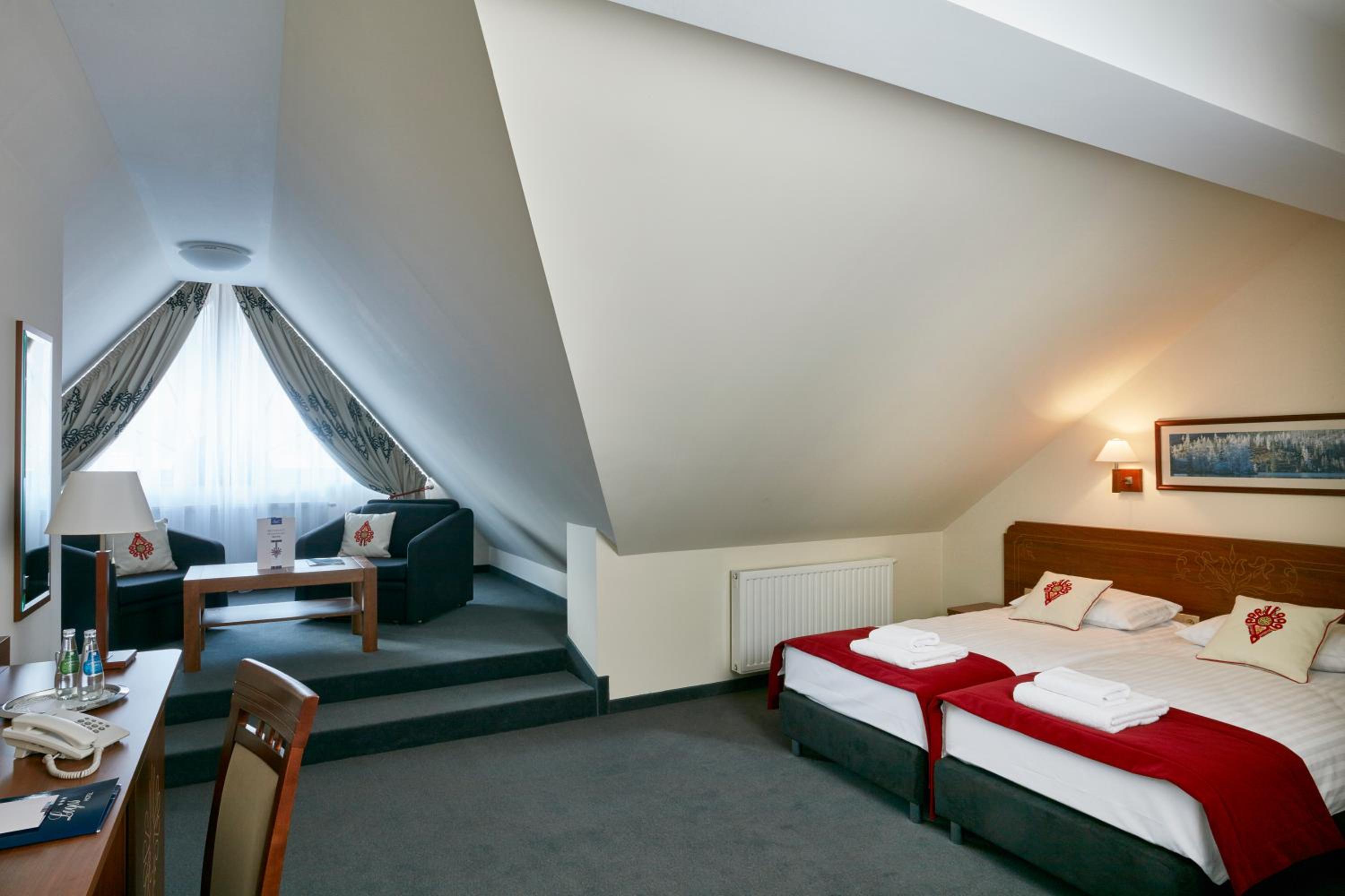 Deluxe Twin Room photo 1