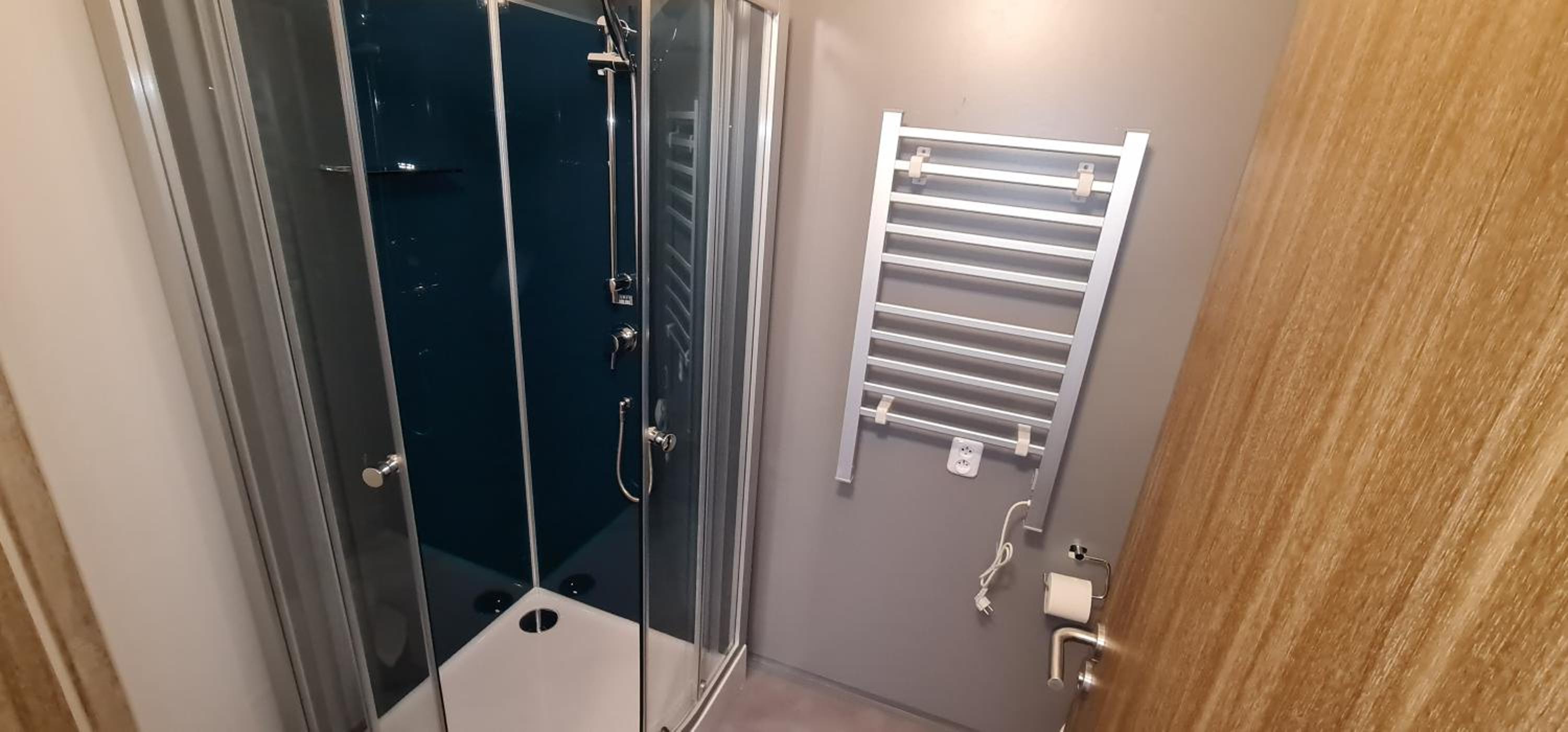 Twin Room with Bathroom photo 3