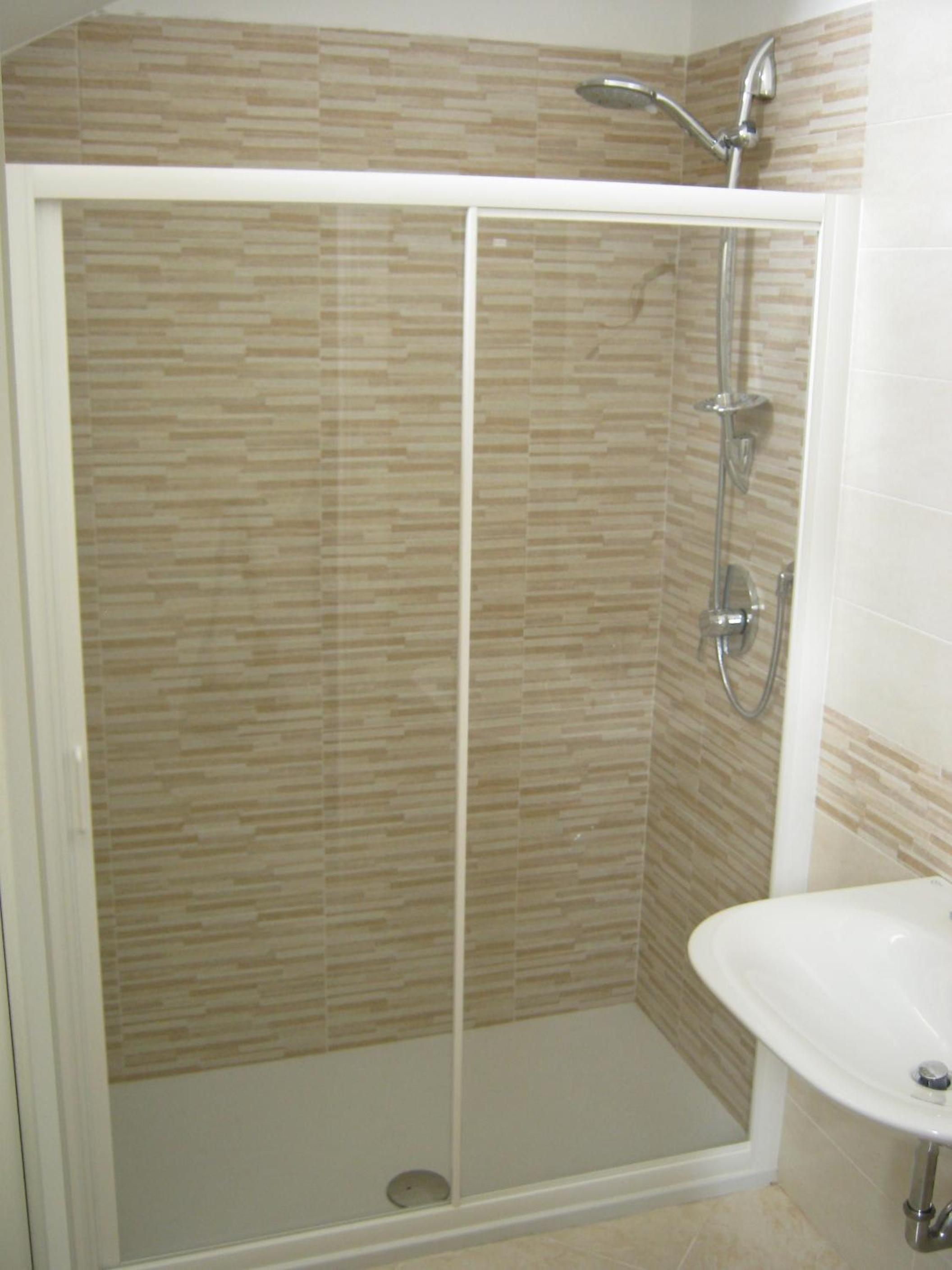 Large Double Room photo 3