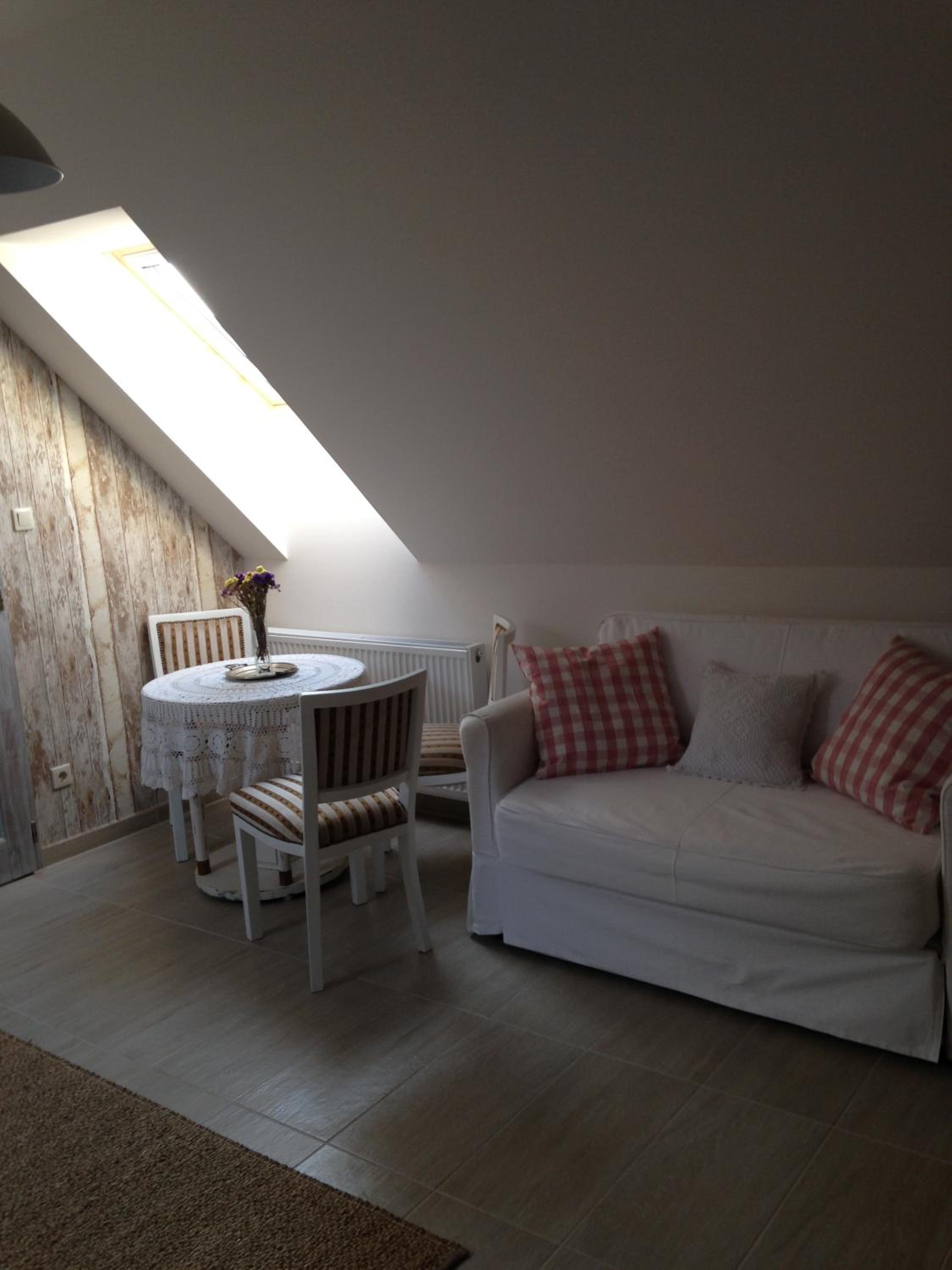 Studio Apartment - Photo 10