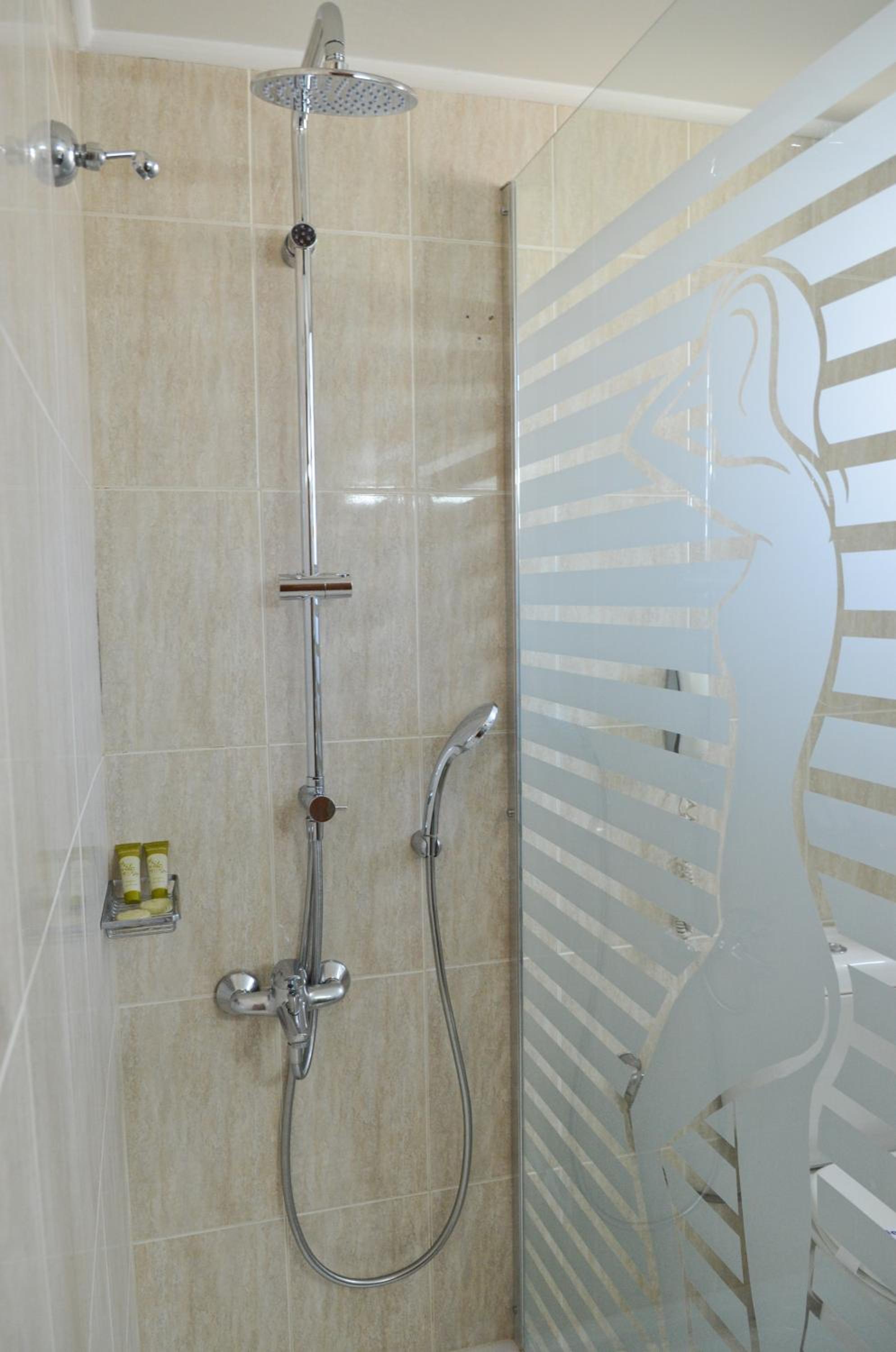 Triple Room - Photo 2