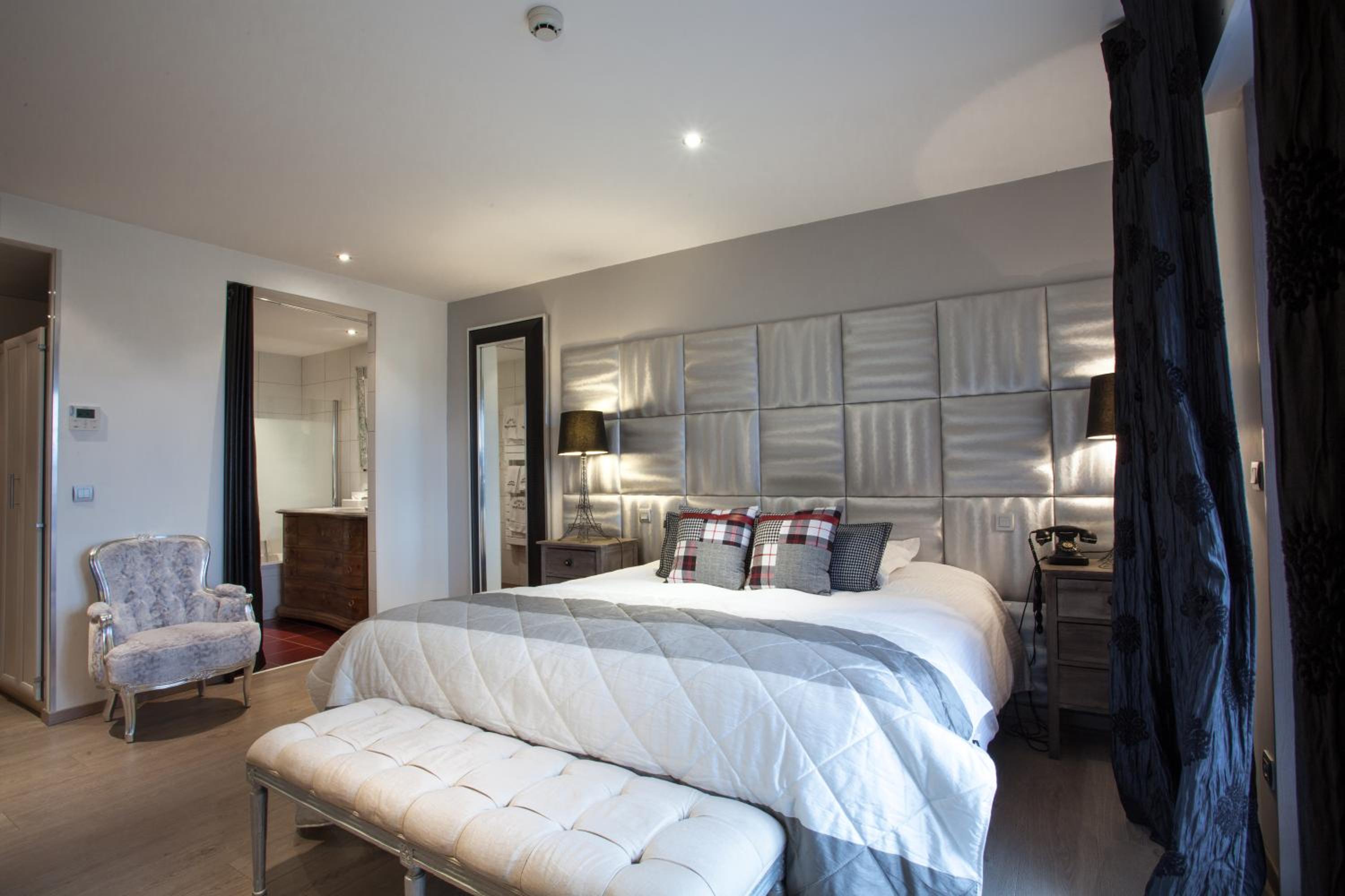Deluxe Double Room - Photo 2